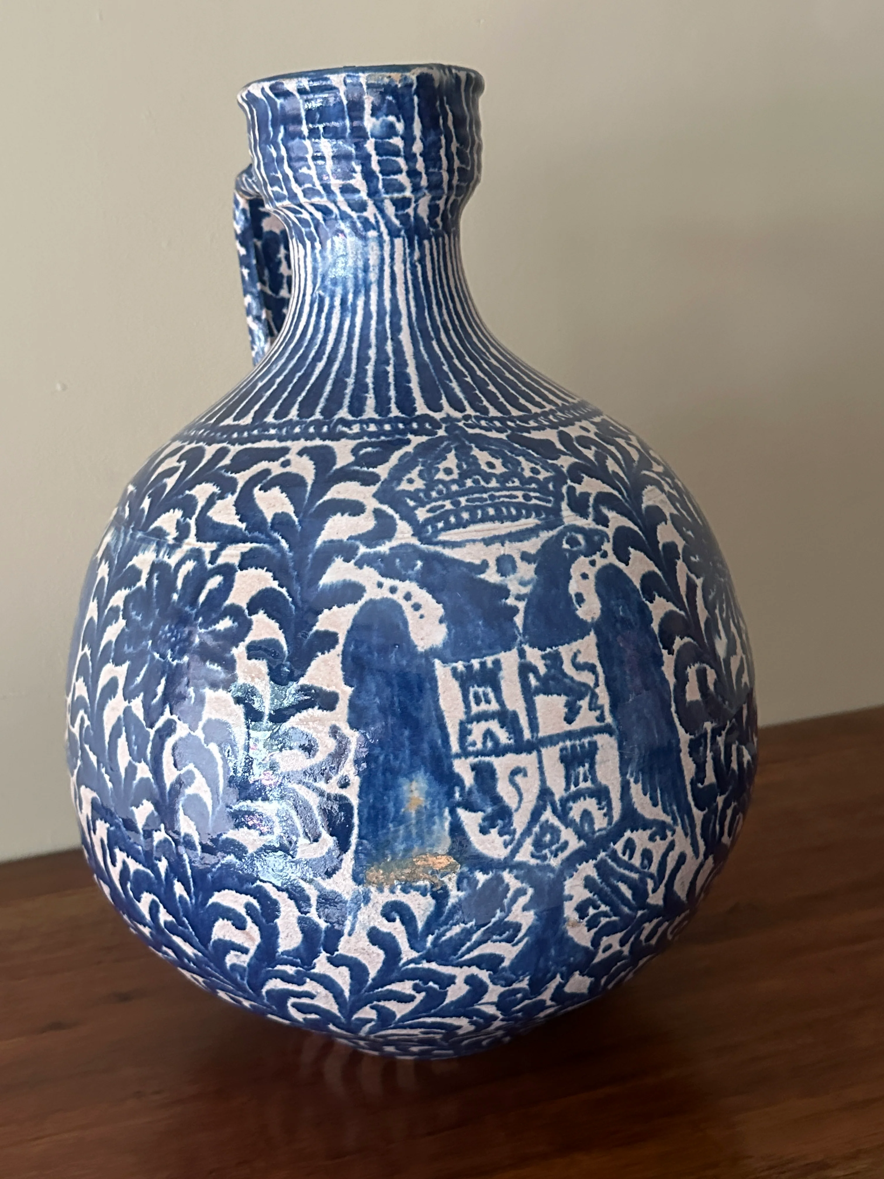 18th c. Spanish hand painted Fajalauza pitcher - Image 4
