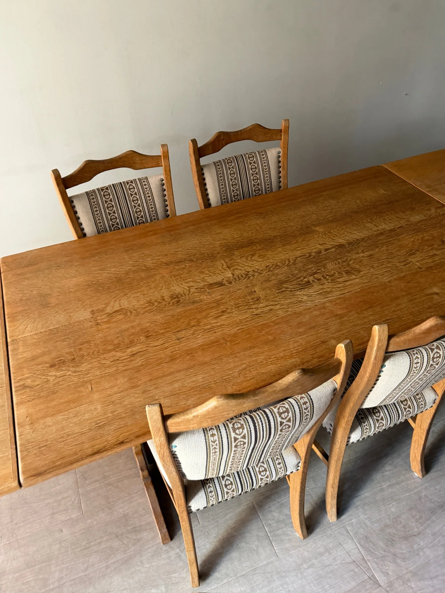 1970s Danish oak dining table with extensions - Image 6