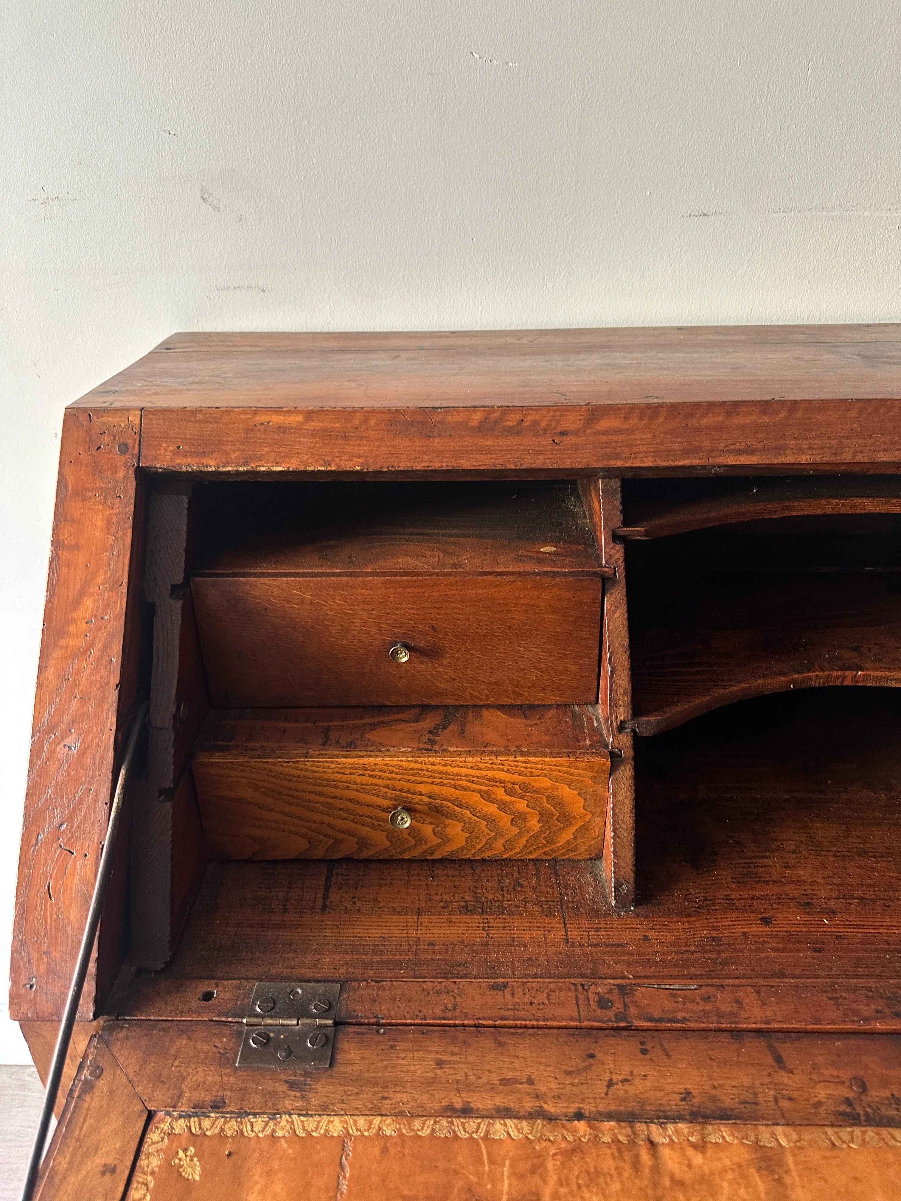 19th c. French secretary dresser - Image 8