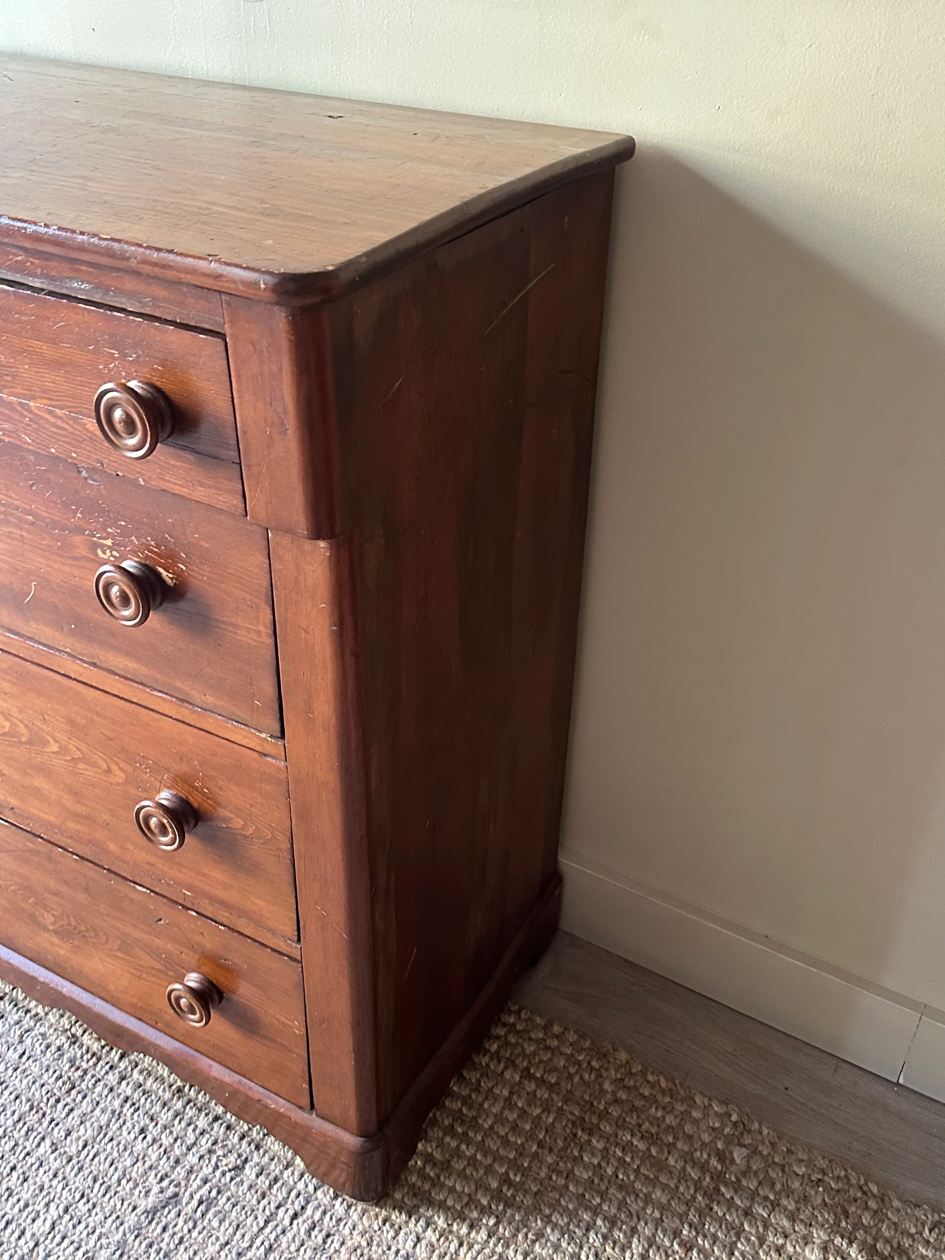 19th c. pine dresser - Image 4