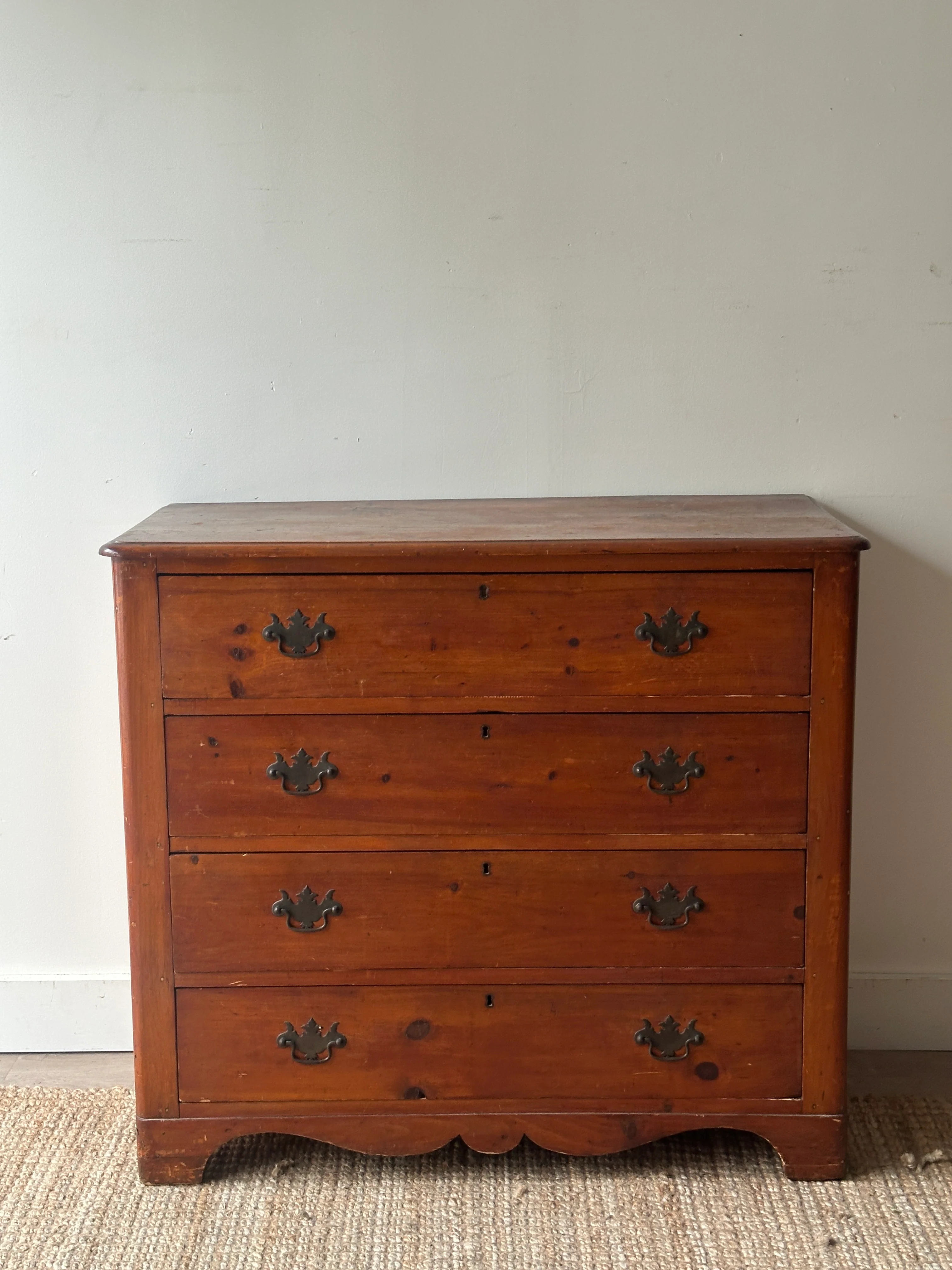 19th c. pine dresser - Image 2