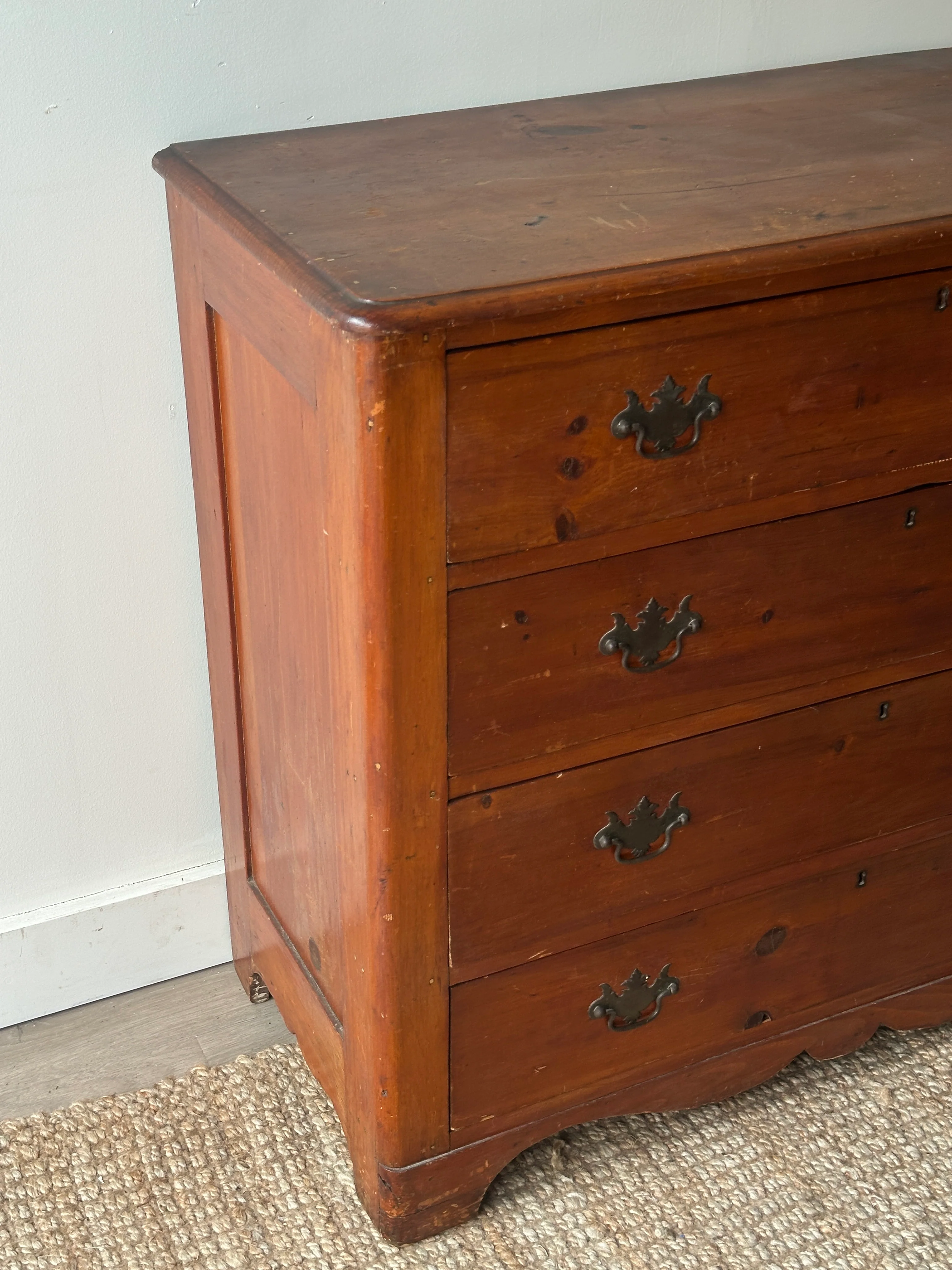 19th c. pine dresser - Image 4
