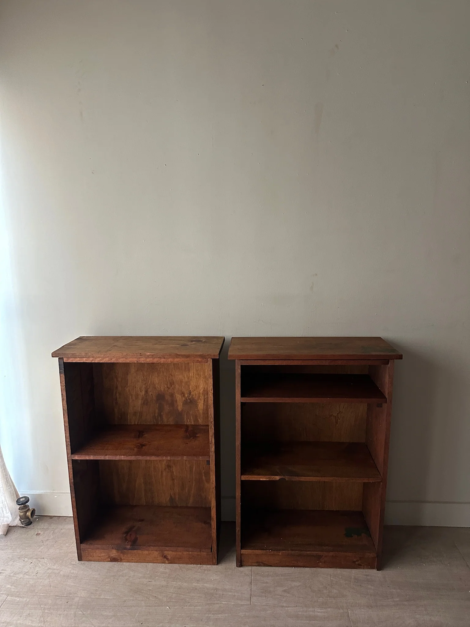 2 pine bookshelves. Sold individually. - Image 2