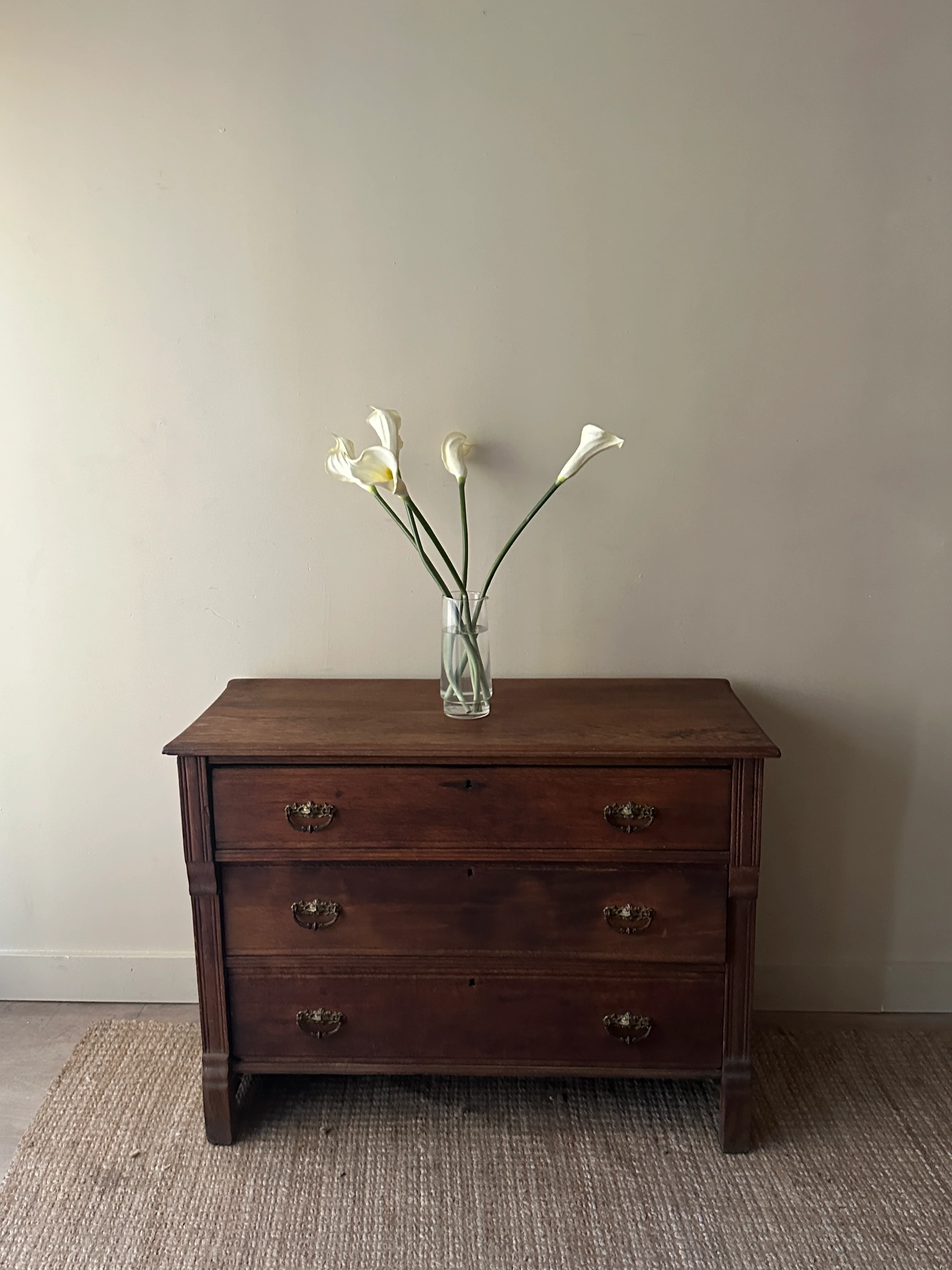 3 drawer oak dresser - Image 2