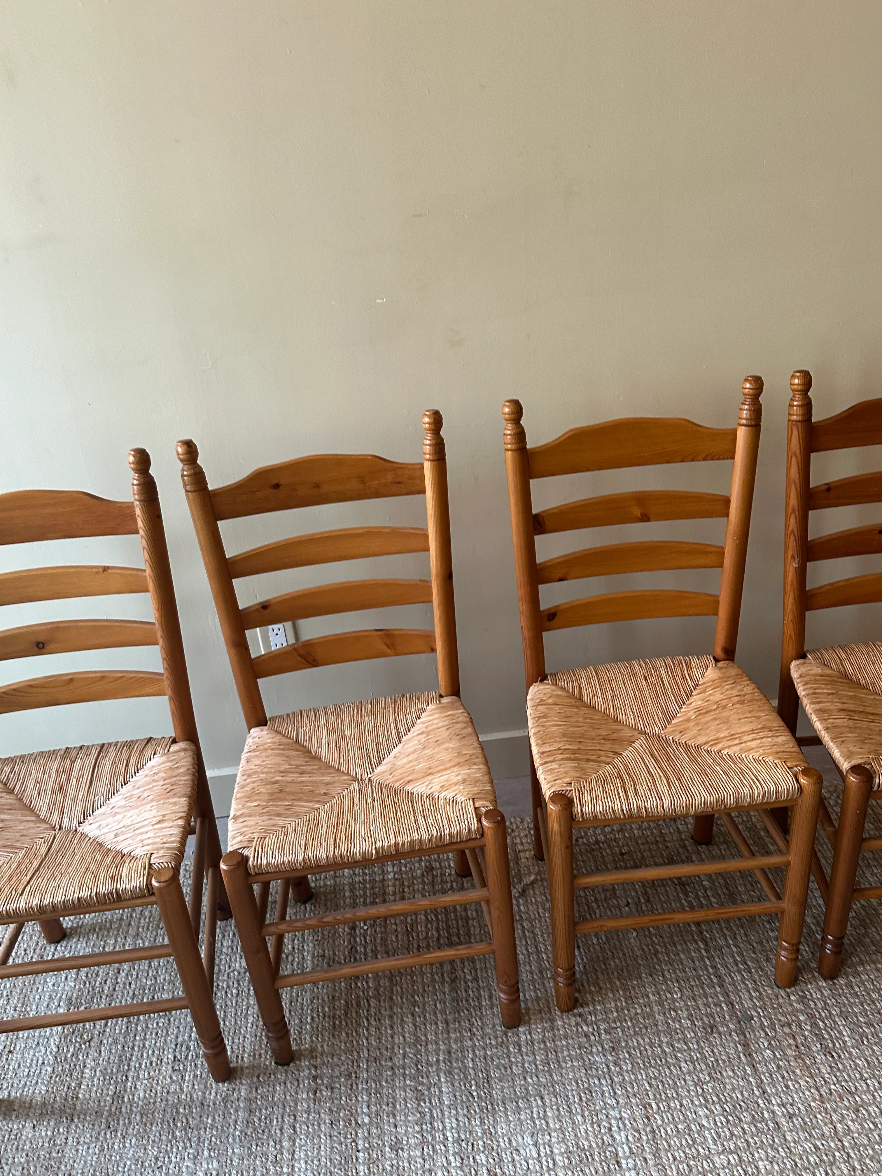 4 rush chairs. Sold as a set of four. - Image 2