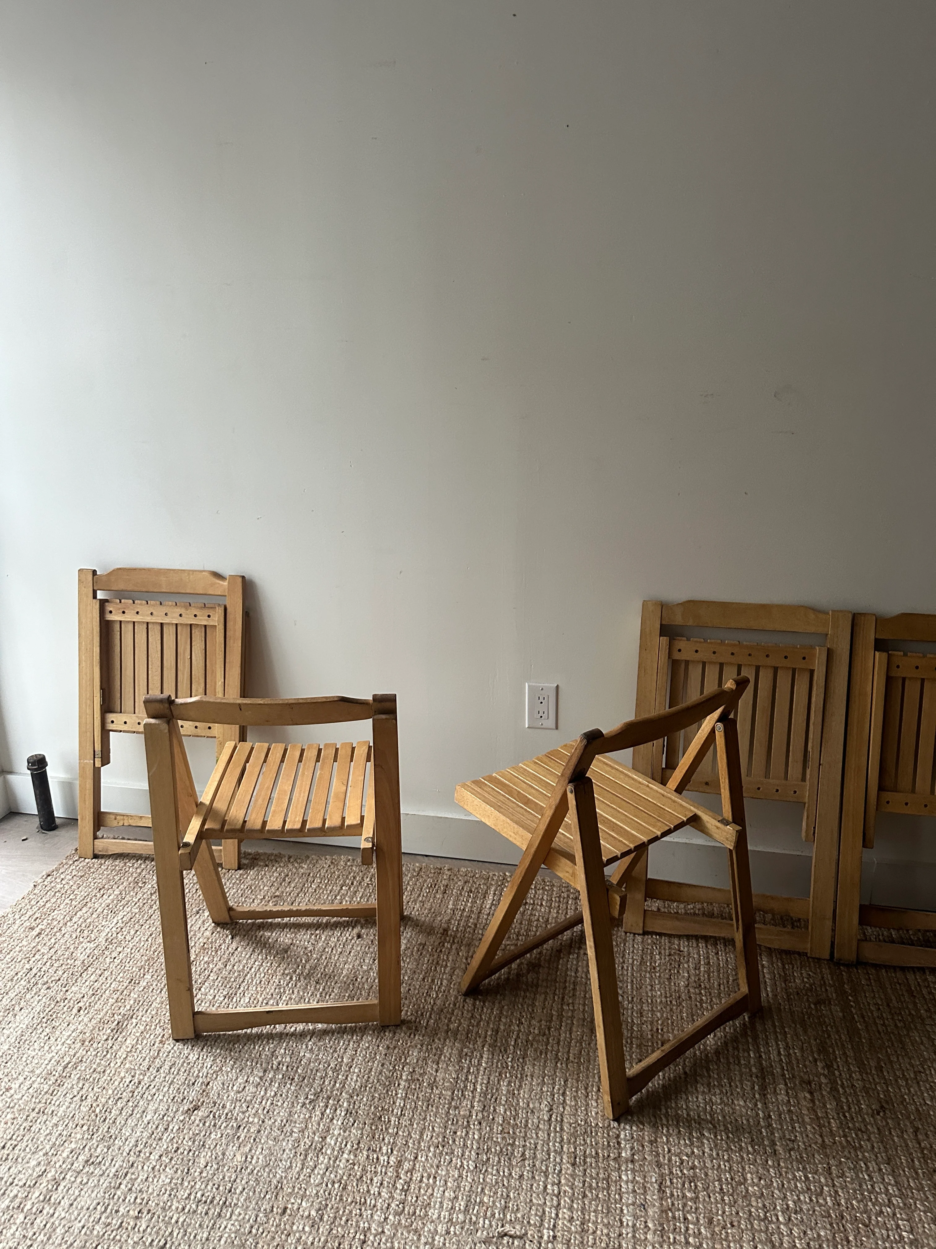 5 folding dining chairs. Sold individually. - Image 6