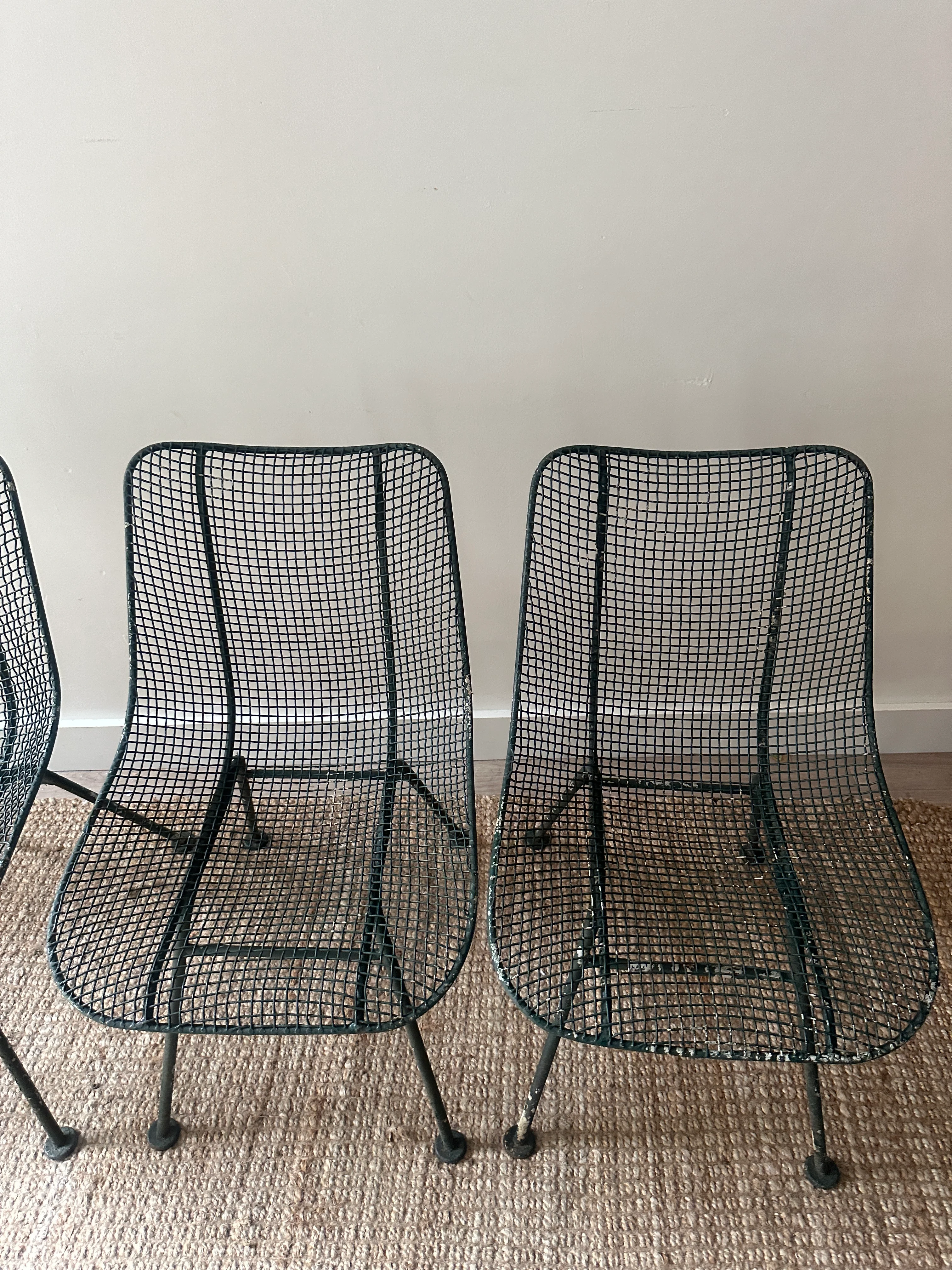 6 Woodard Sculptura chairs. Sold individually. - Image 4
