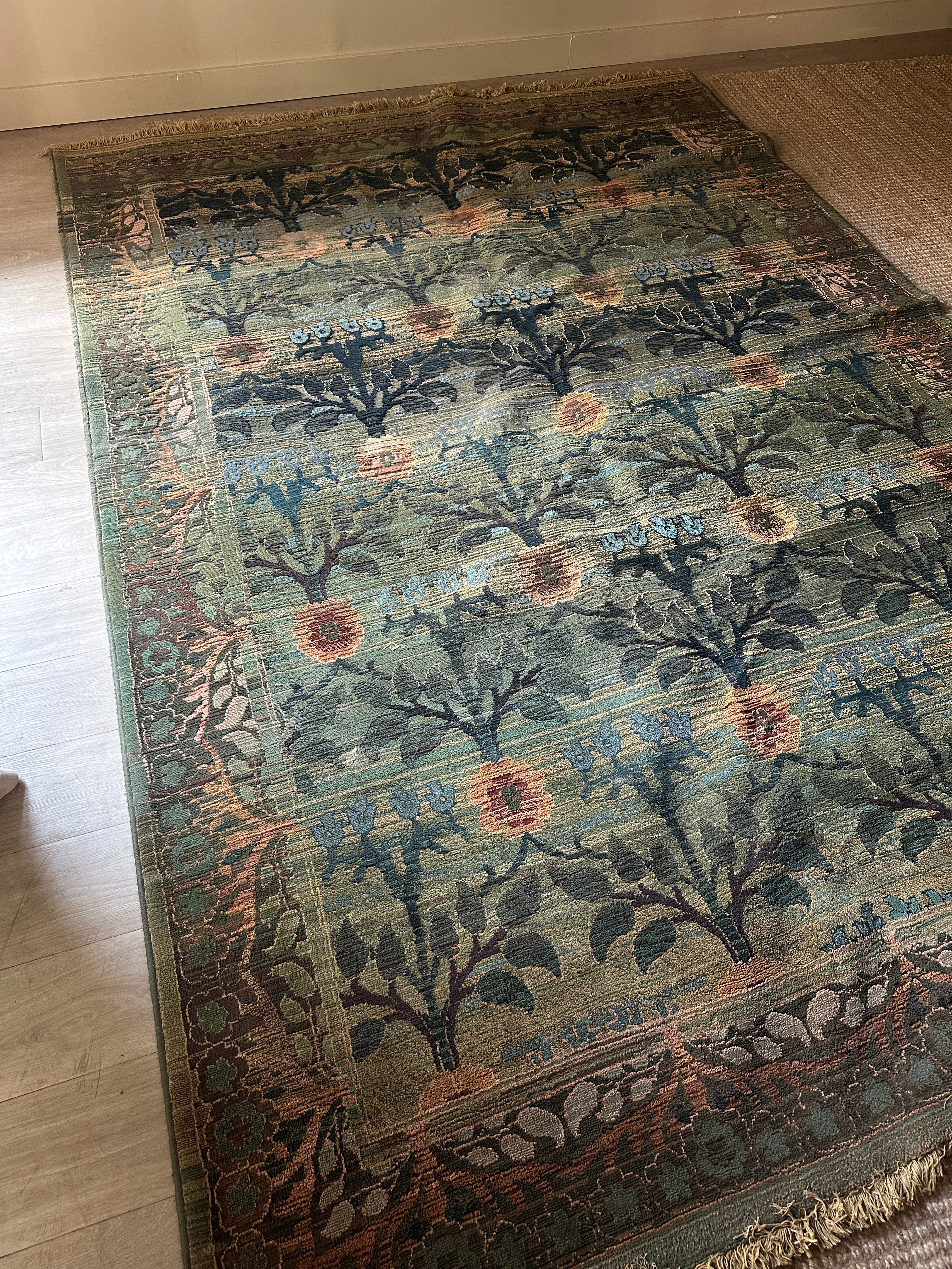 7’10” x 11’2” wool floral rug - Image 5