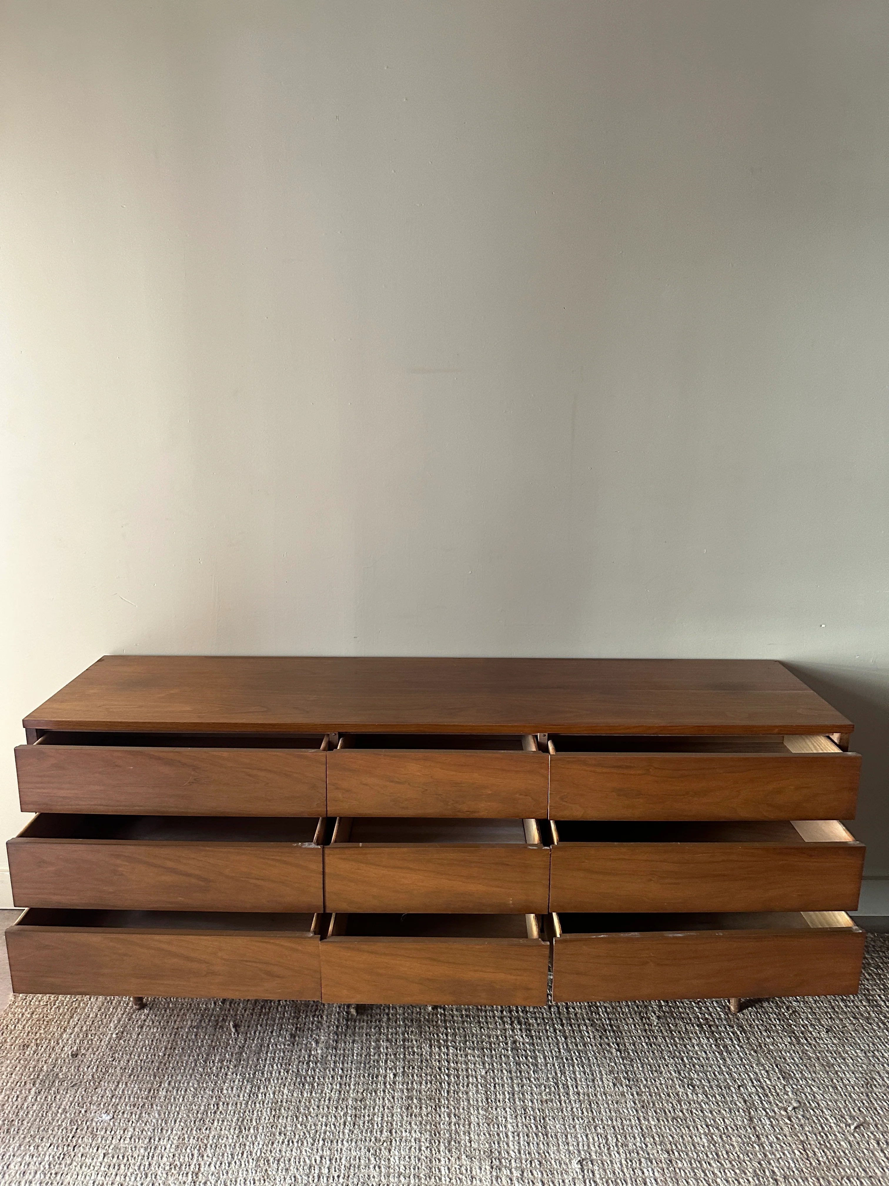 9 drawer walnut dresser - Image 5