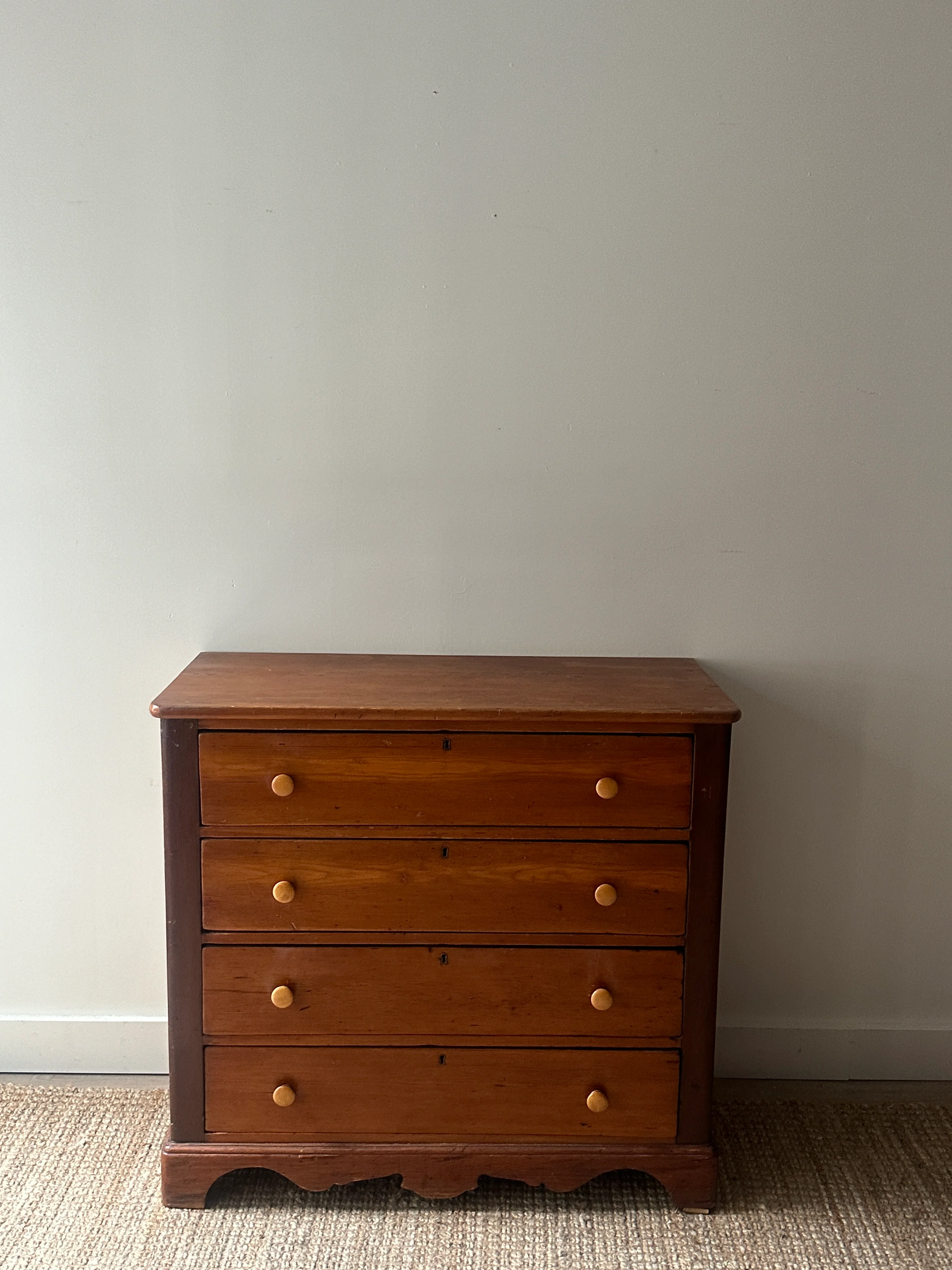 Antique pine chest of drawers - Image 2
