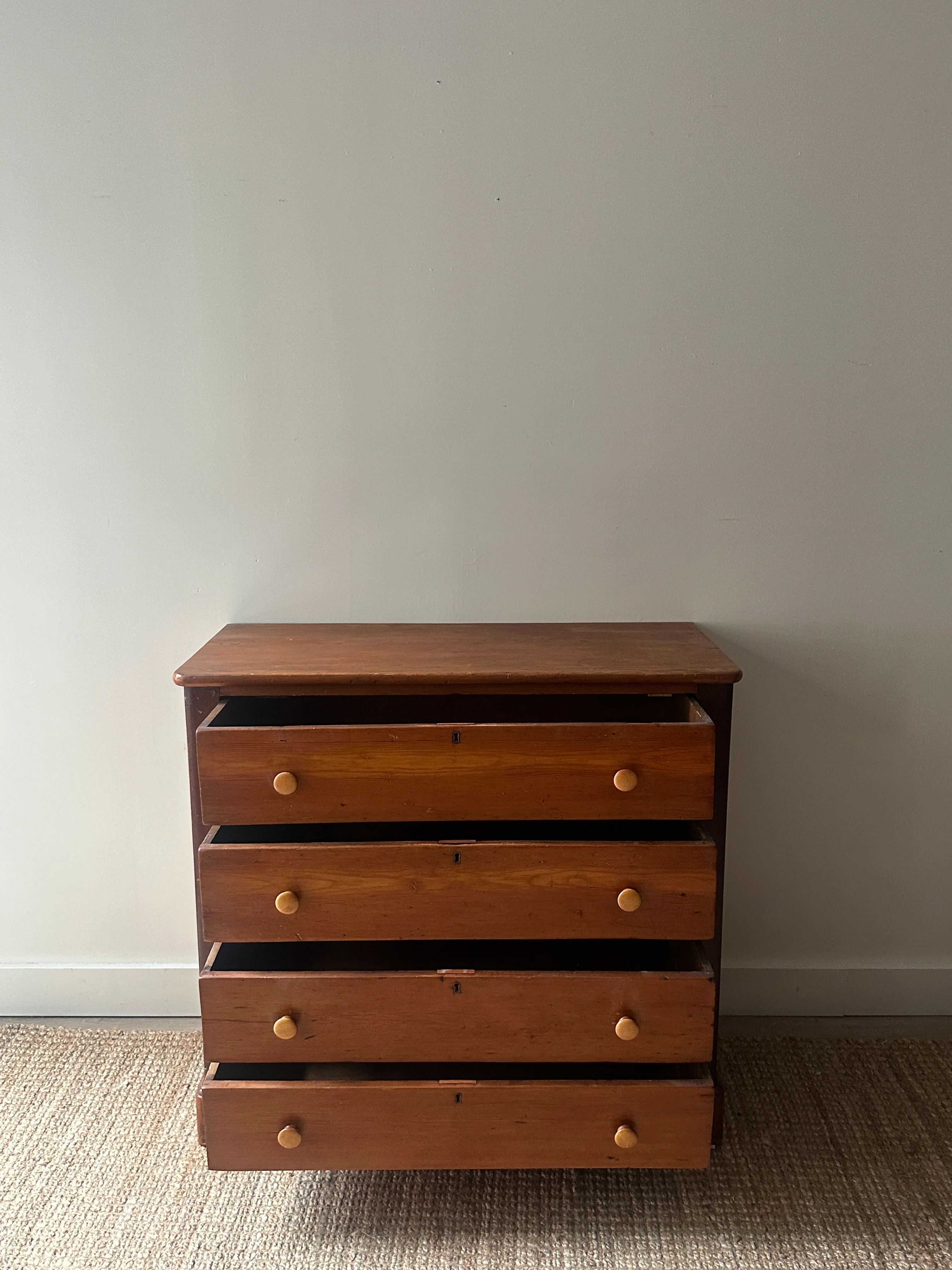 Antique pine chest of drawers - Image 5