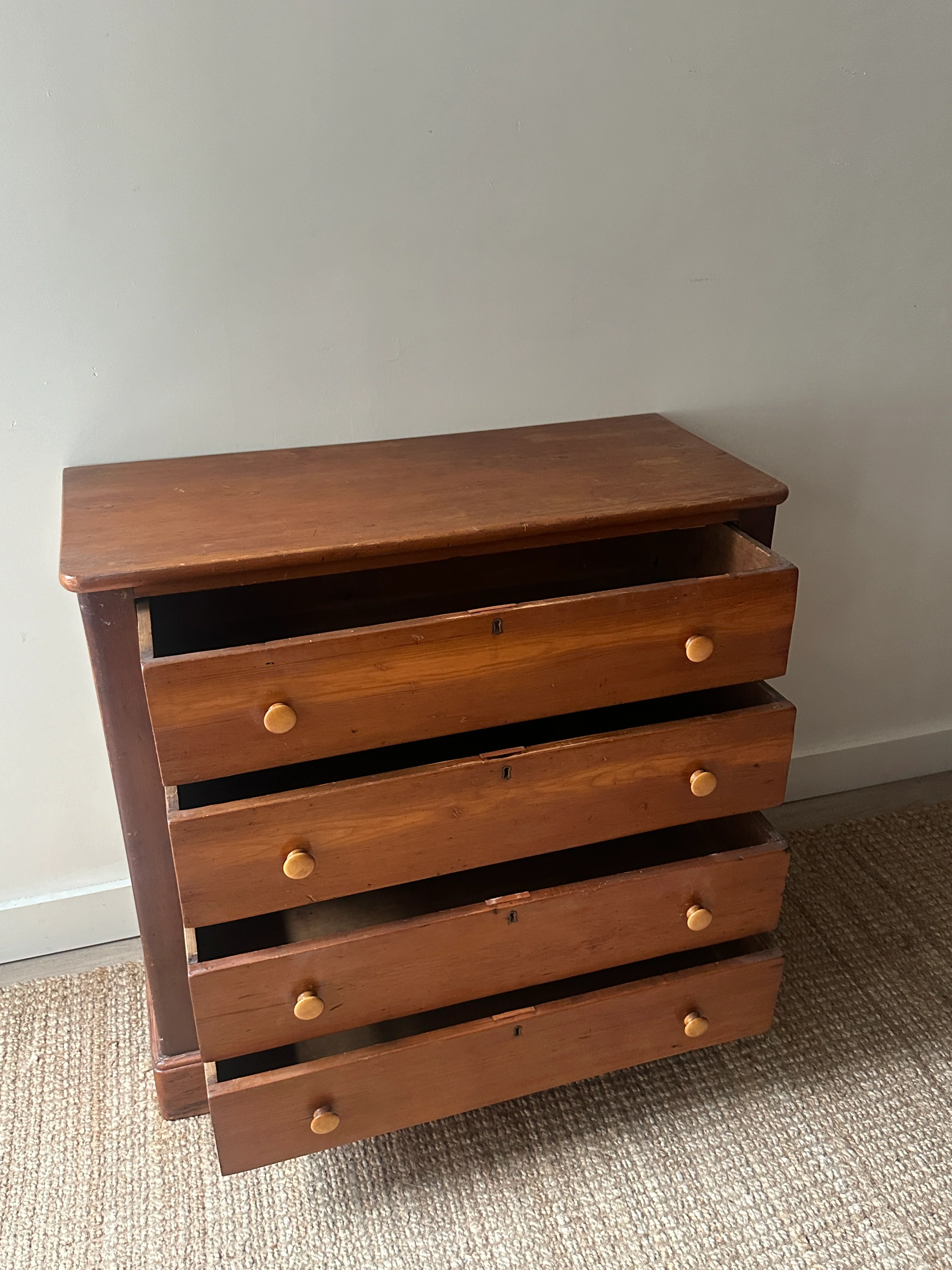Antique pine chest of drawers - Image 6