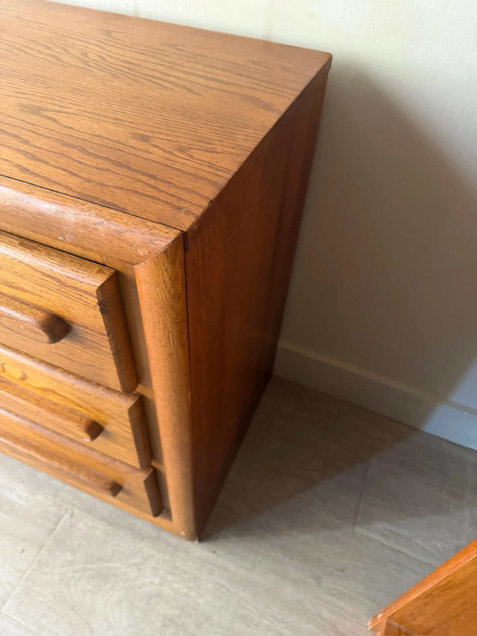 Bassett oak 9 drawer dresser - Image 3