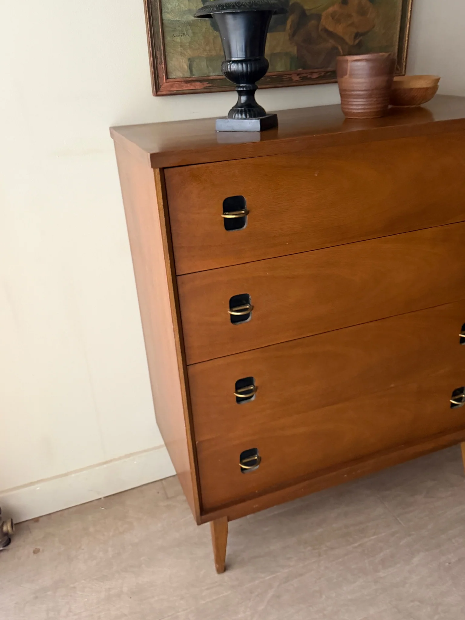 Bassett walnut dresser - Image 2