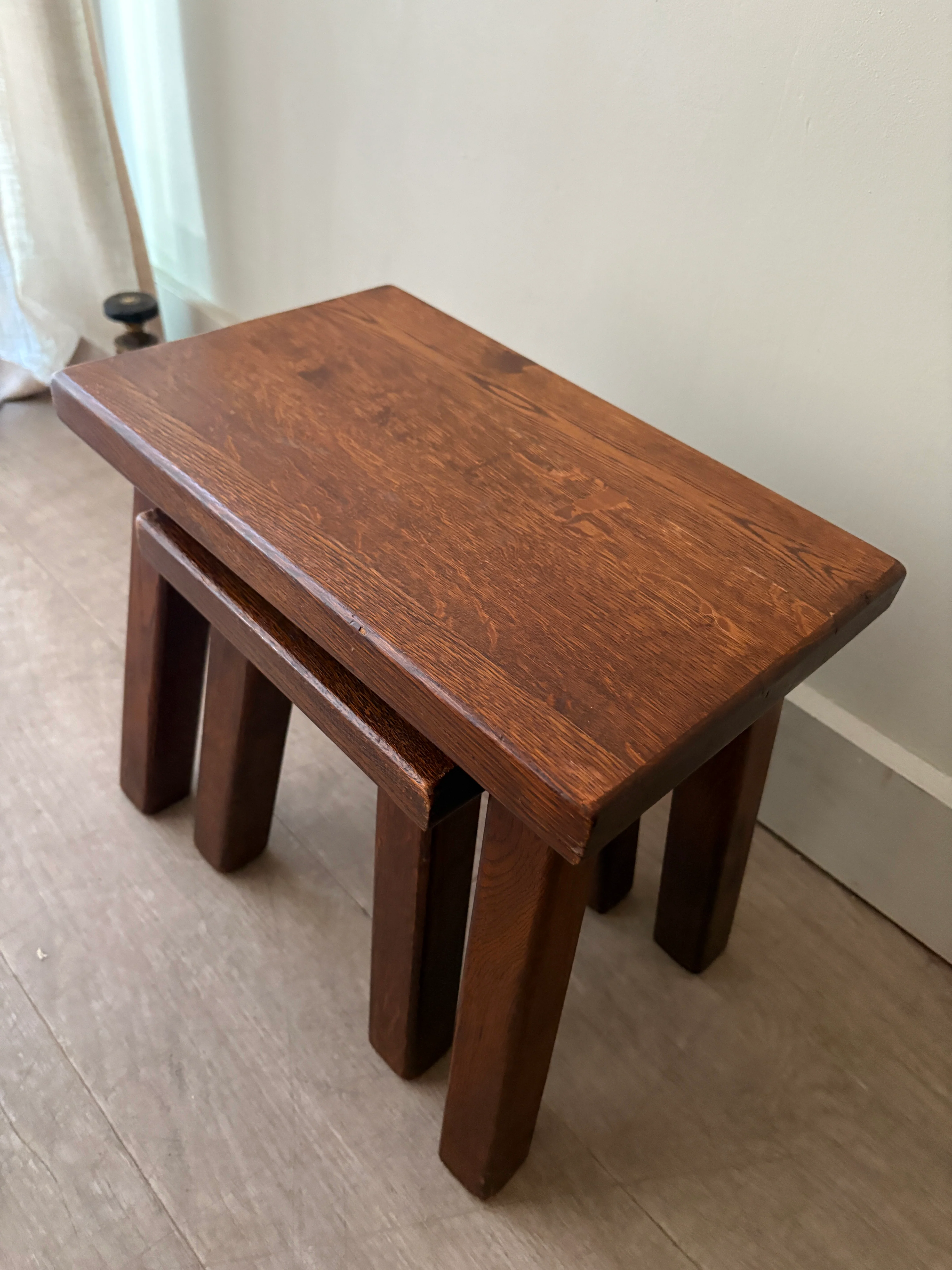 Belgian Brutalist oak nesting tables - Image 4