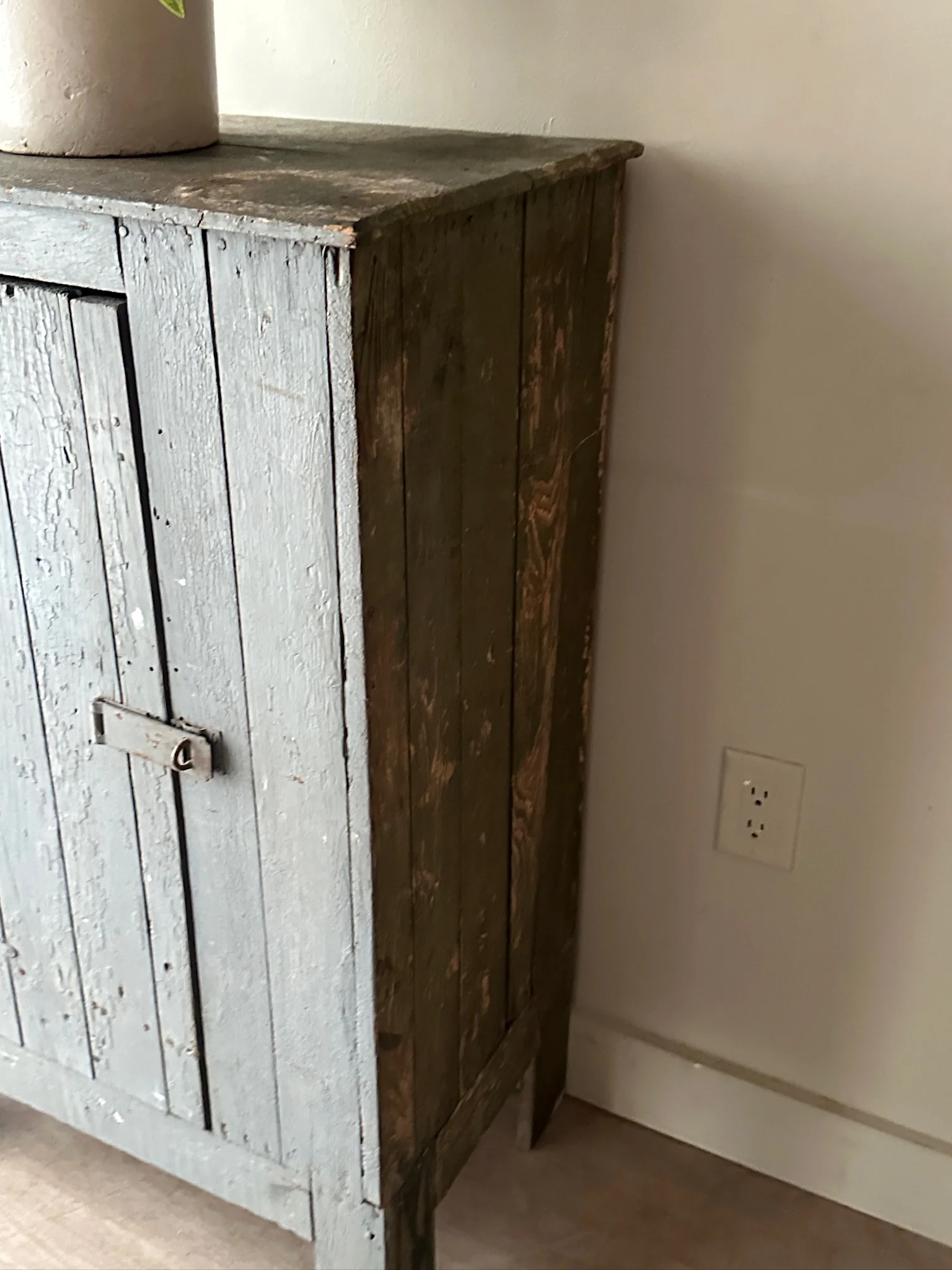 Blue painted cupboard - Image 3