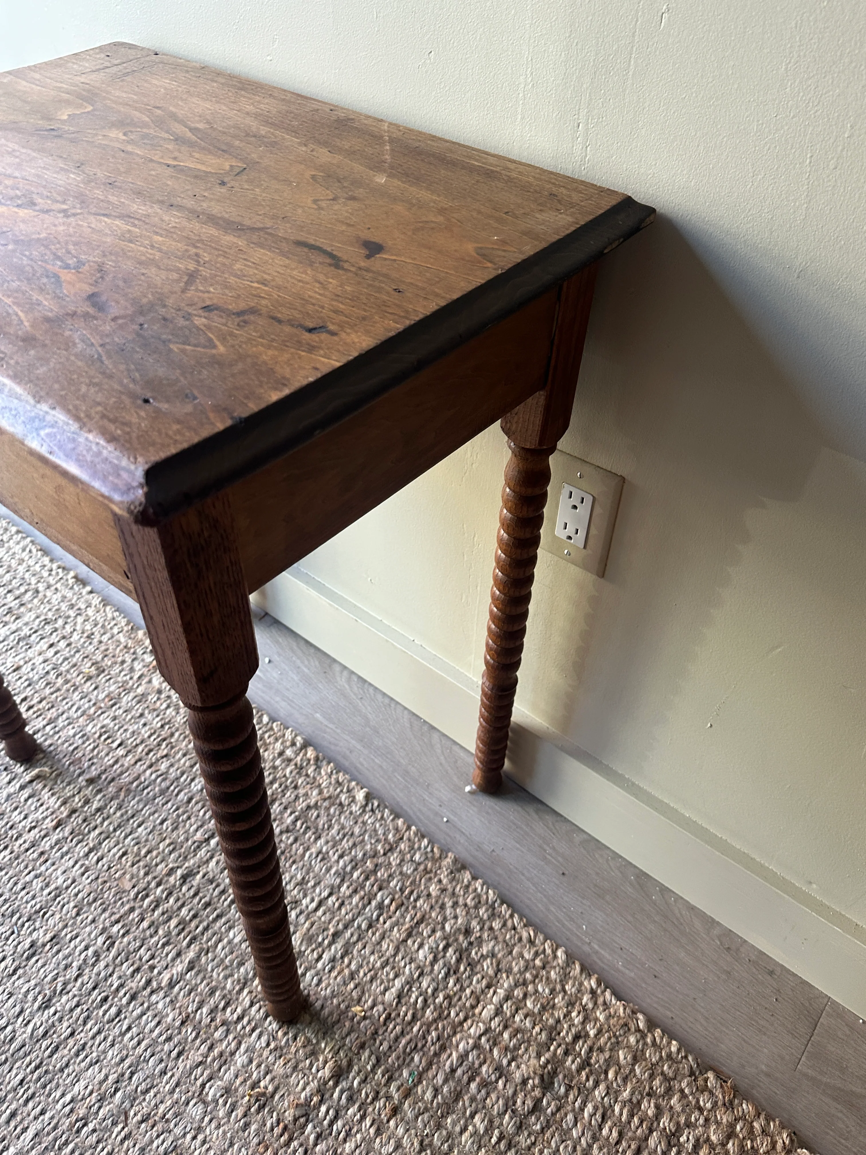 Bobbin leg side table - Image 4