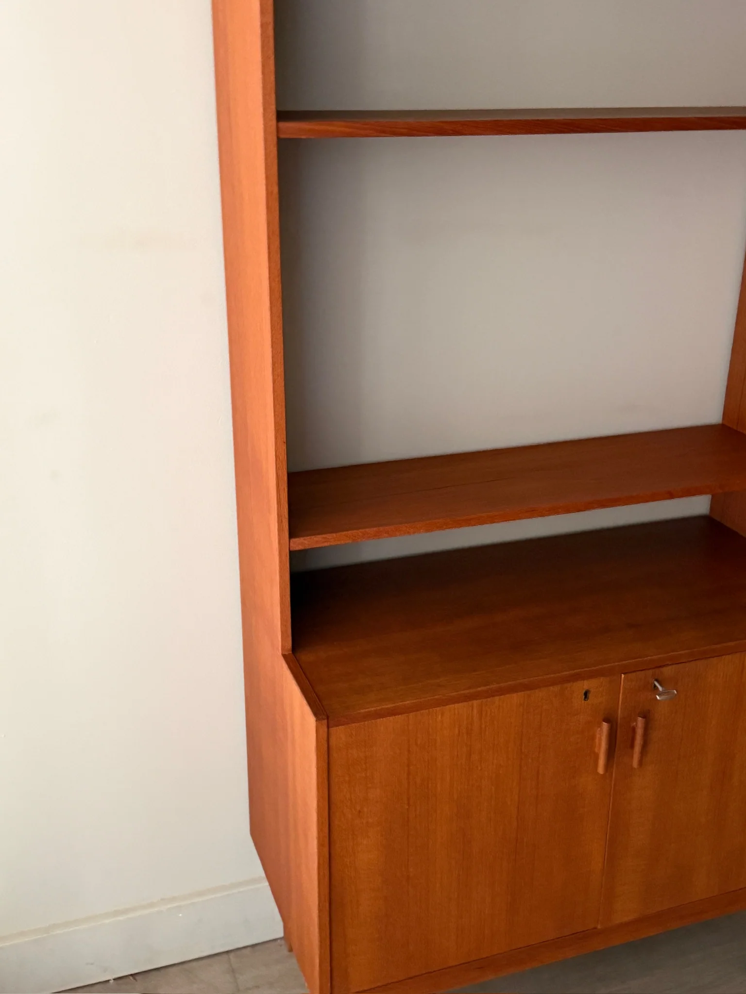Breox Swedish teak hutch - Image 3
