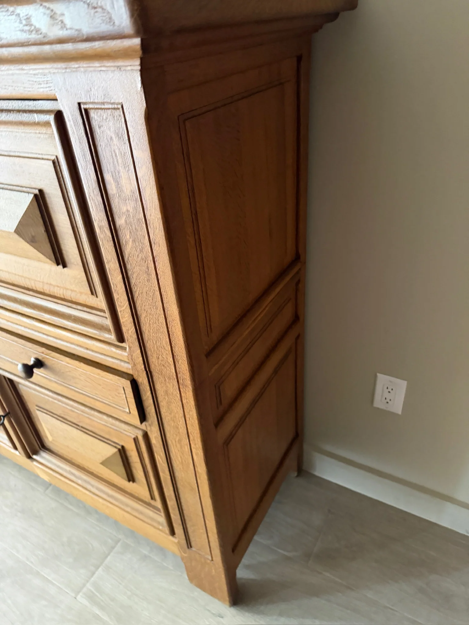 Brutalist Dutch oak two piece sideboard - Image 4