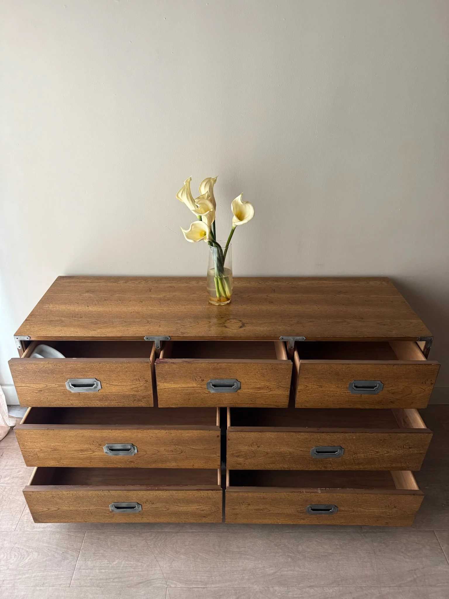 Campaign dresser - Image 4