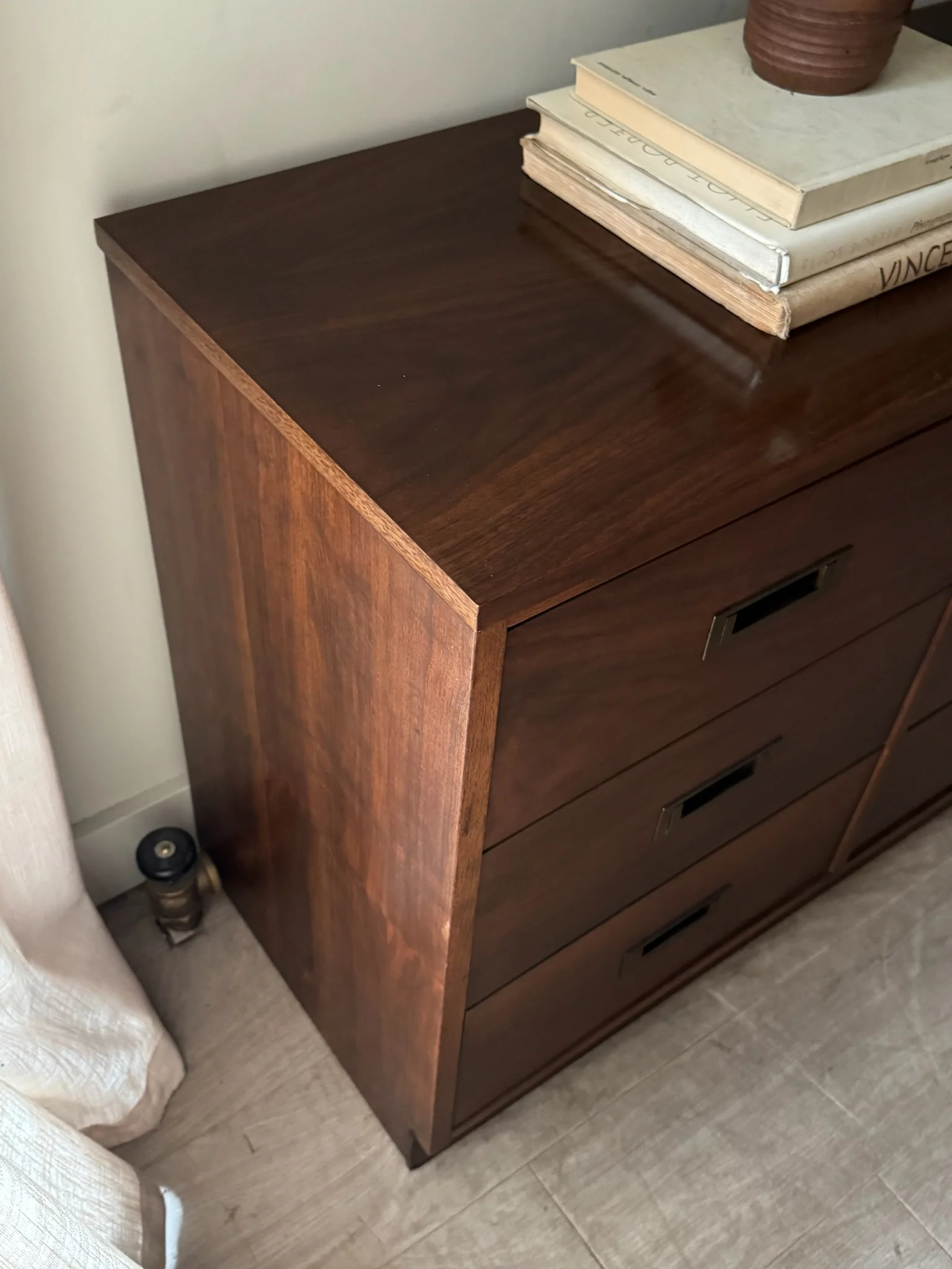 Campaign walnut 9 drawer dresser - Image 2
