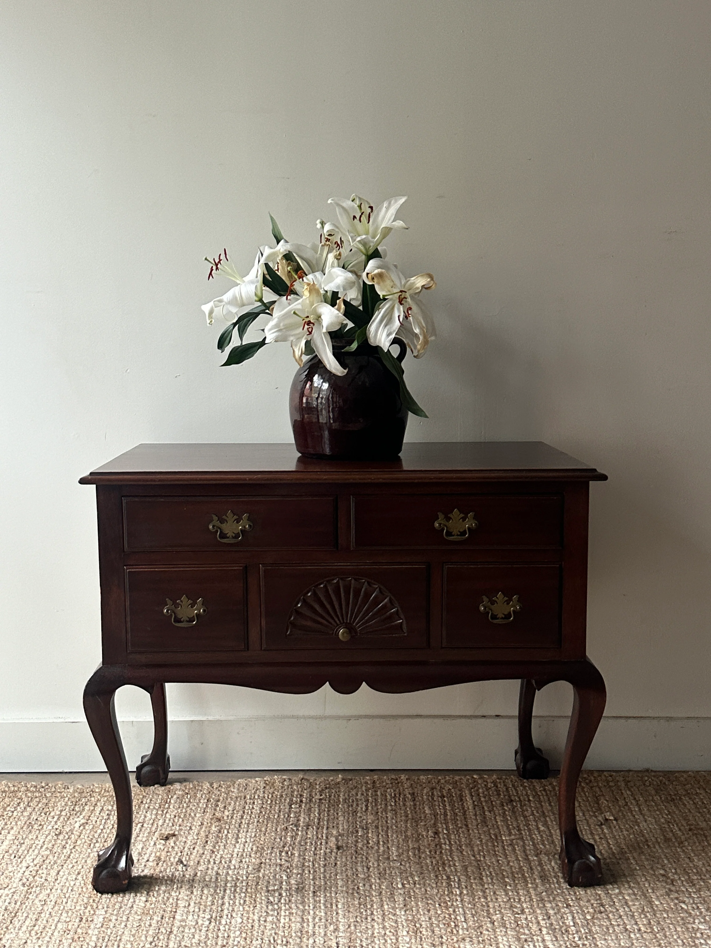 Carved mahogany console table - Image 2