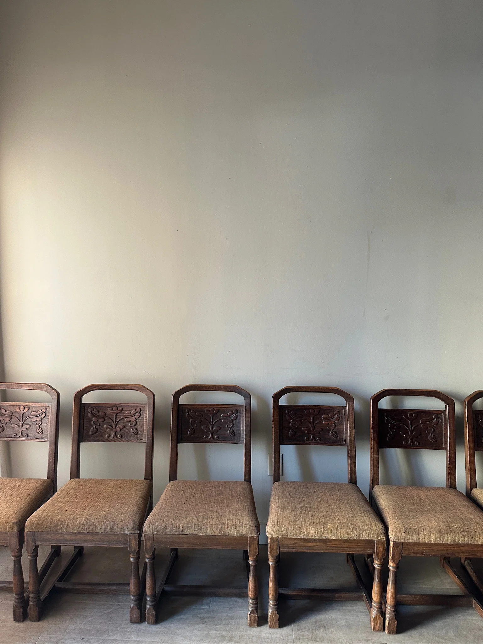 Carved oak upholstered dining chairs. Sets of 2. - Image 2