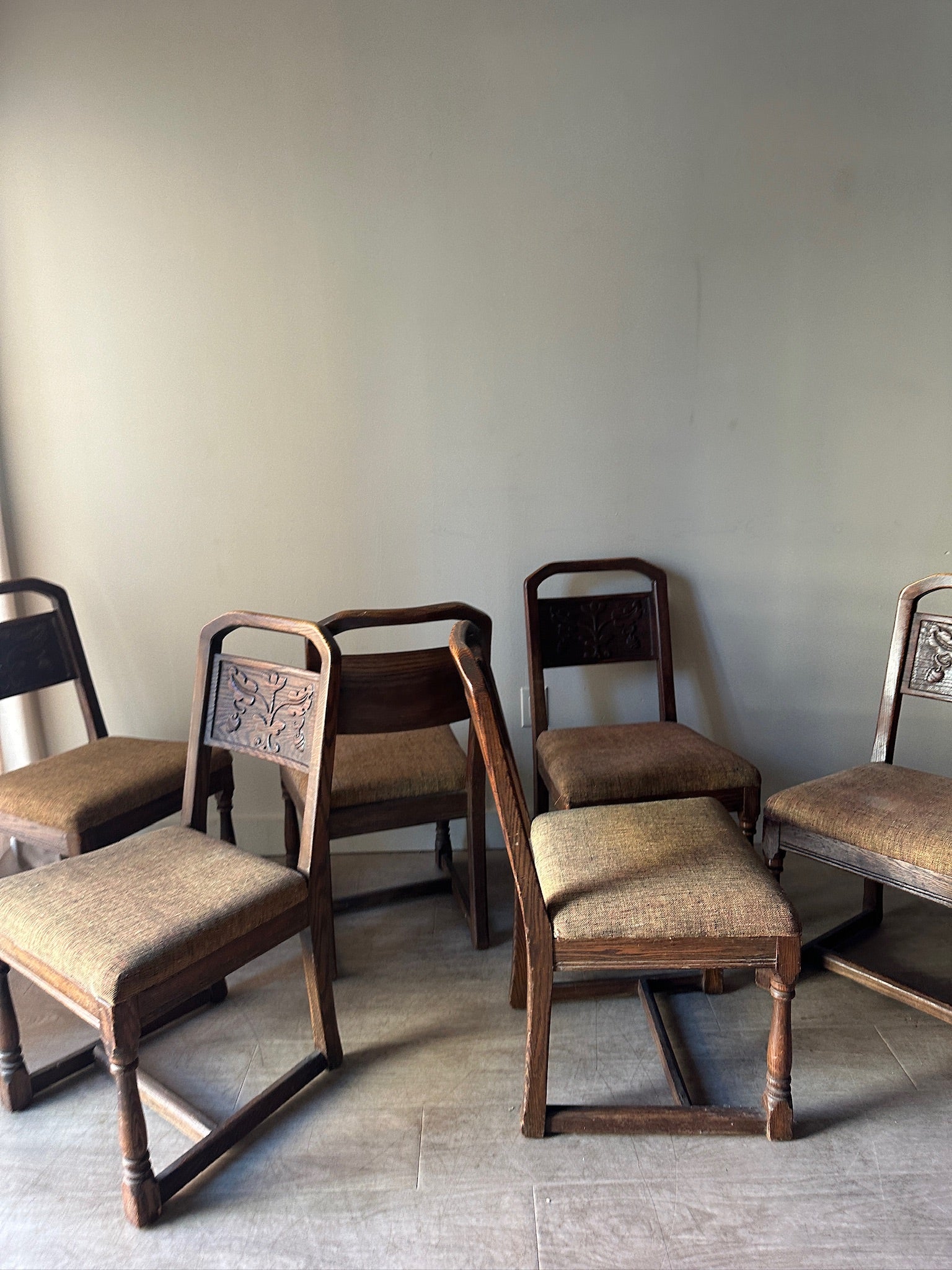 Carved oak upholstered dining chairs. Sets of 2. - Image 3