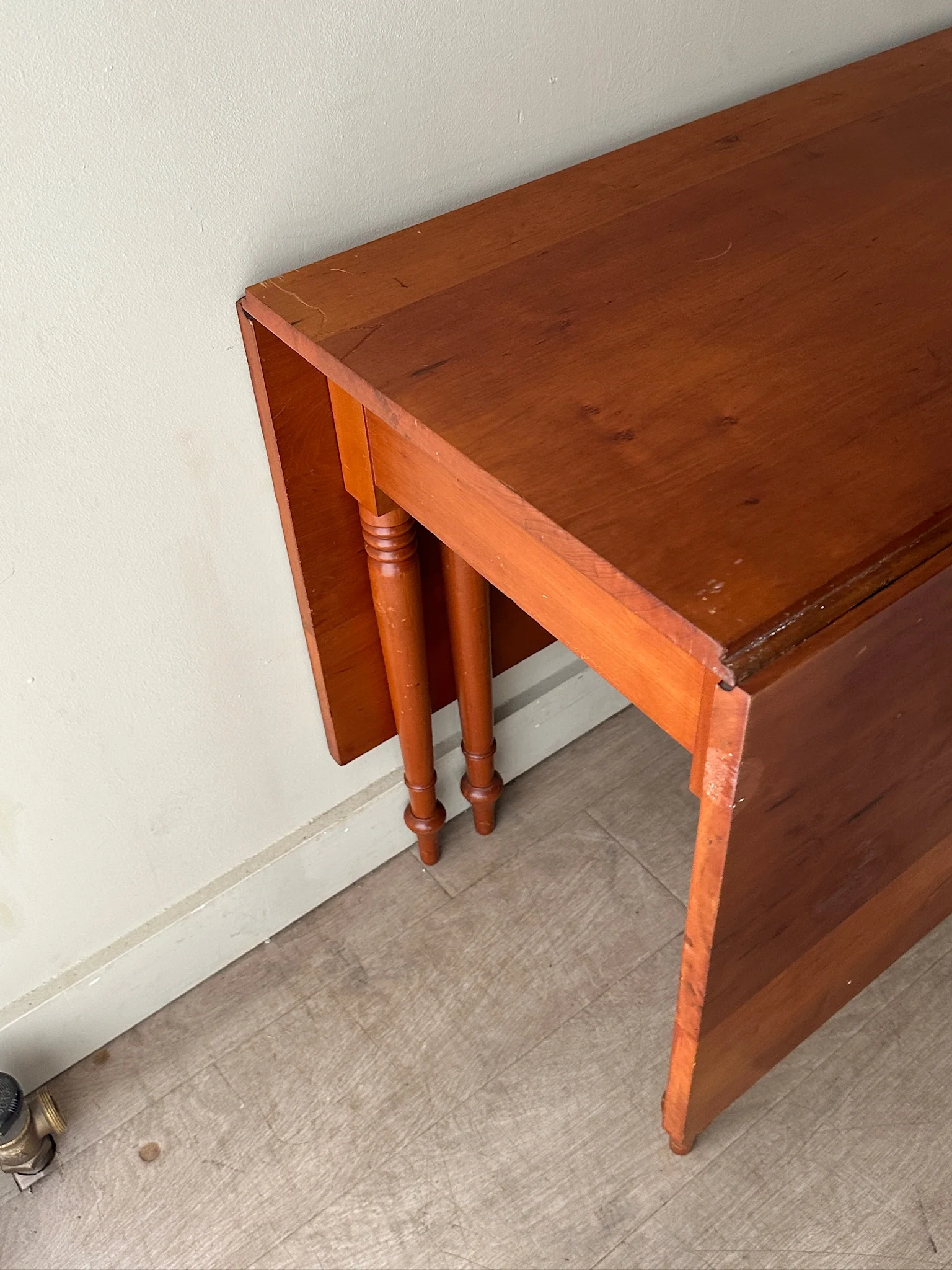 Cherry drop leaf dining table - Image 3