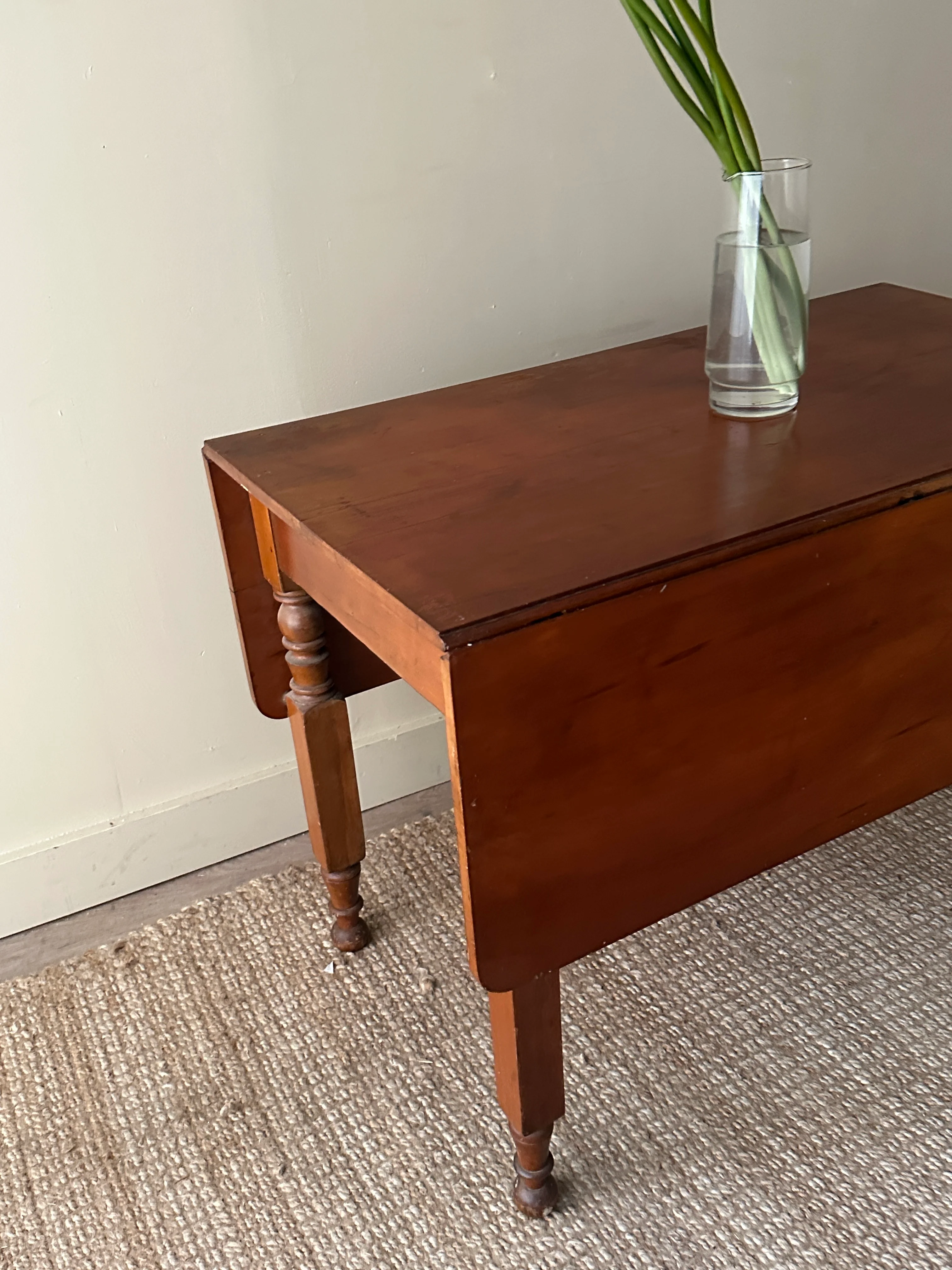 Cherry drop leaf table - Image 3