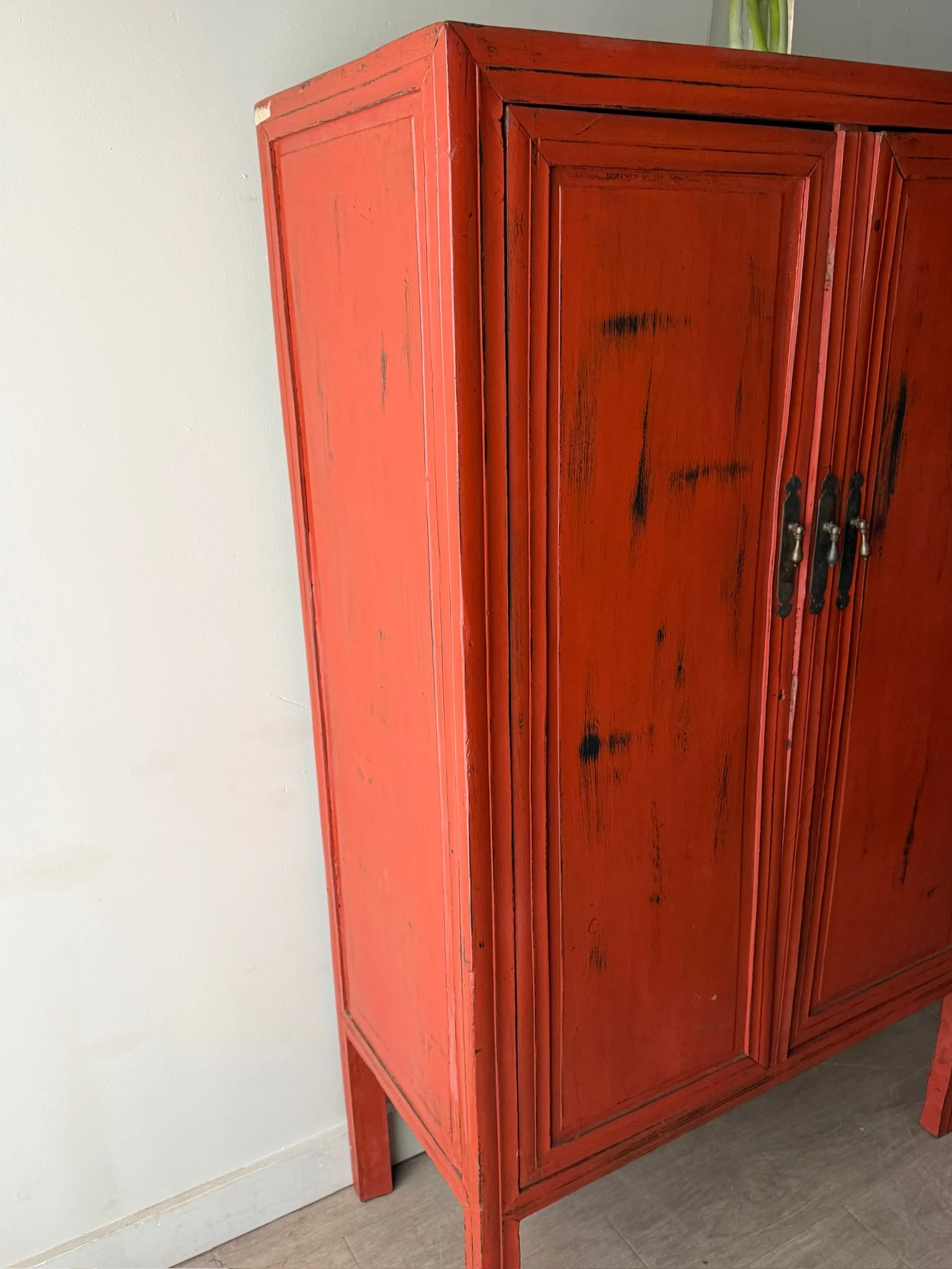 Chinese red-painted cabinet - Image 2