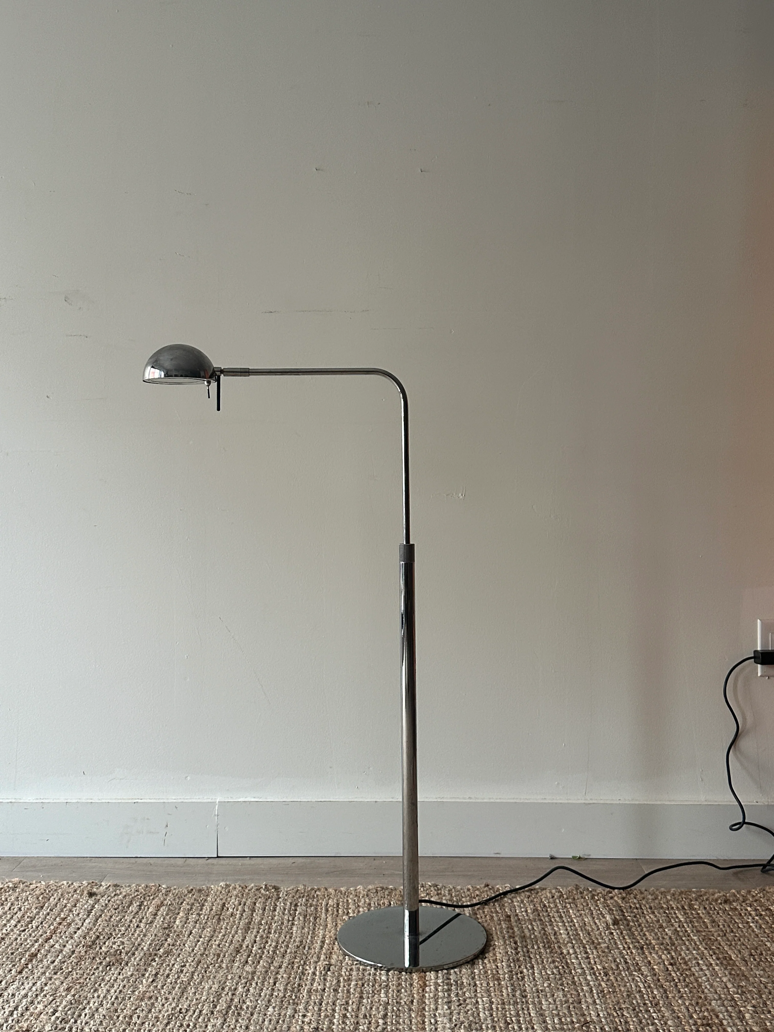 Chrome floor lamp - Image 5