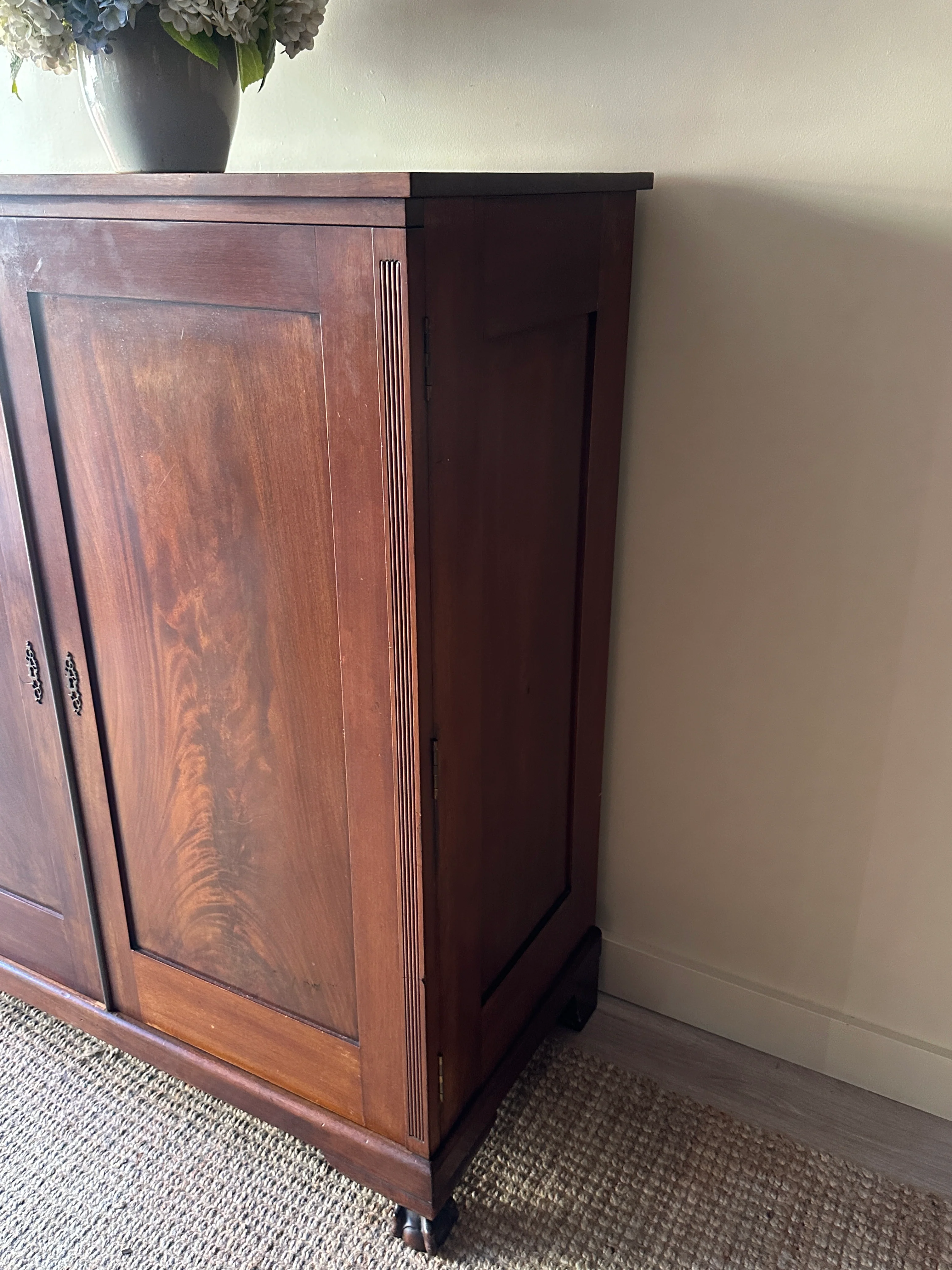 Claw foot linen press - Image 3