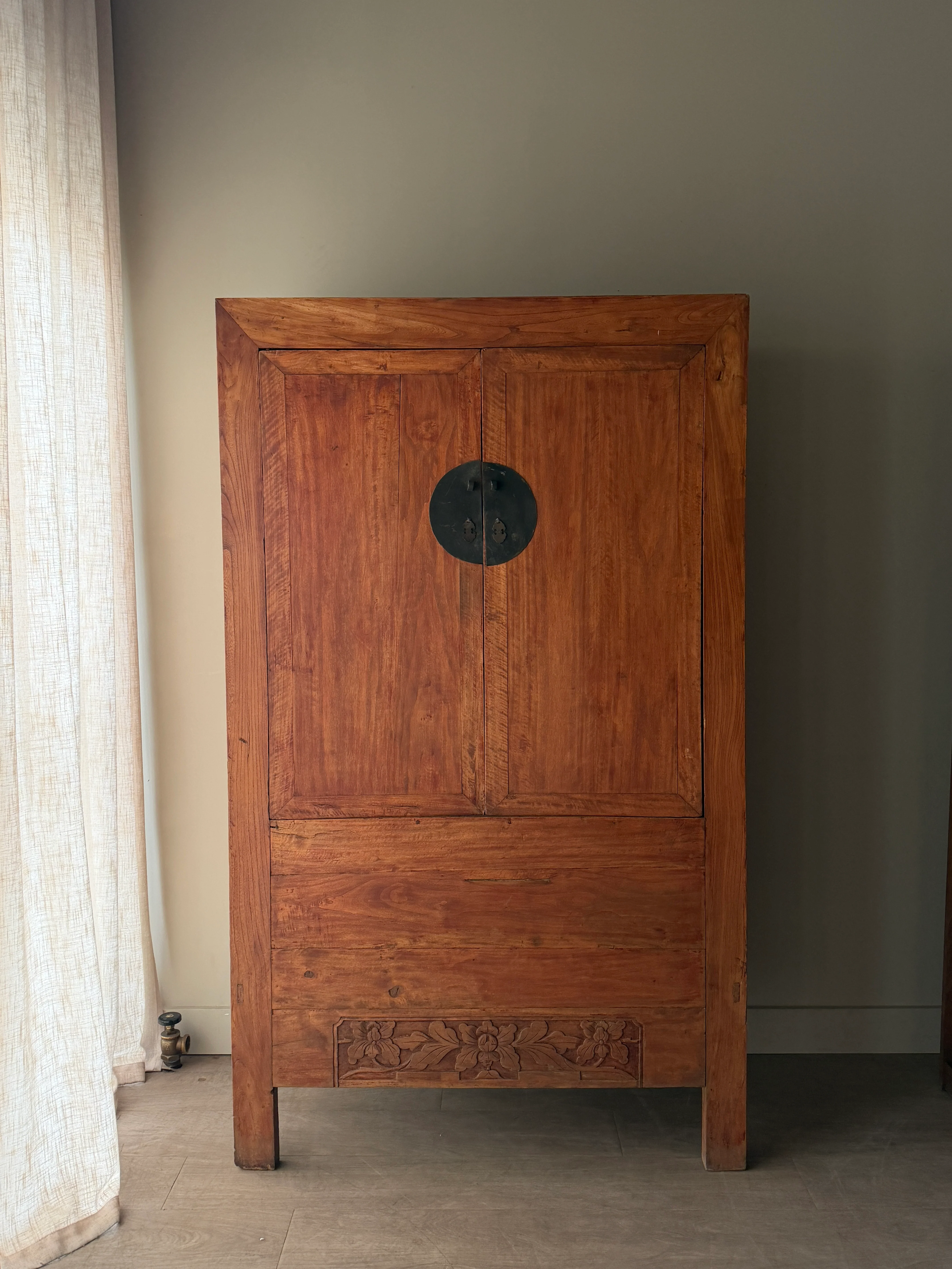 Chinese carved cabinet - Image 2