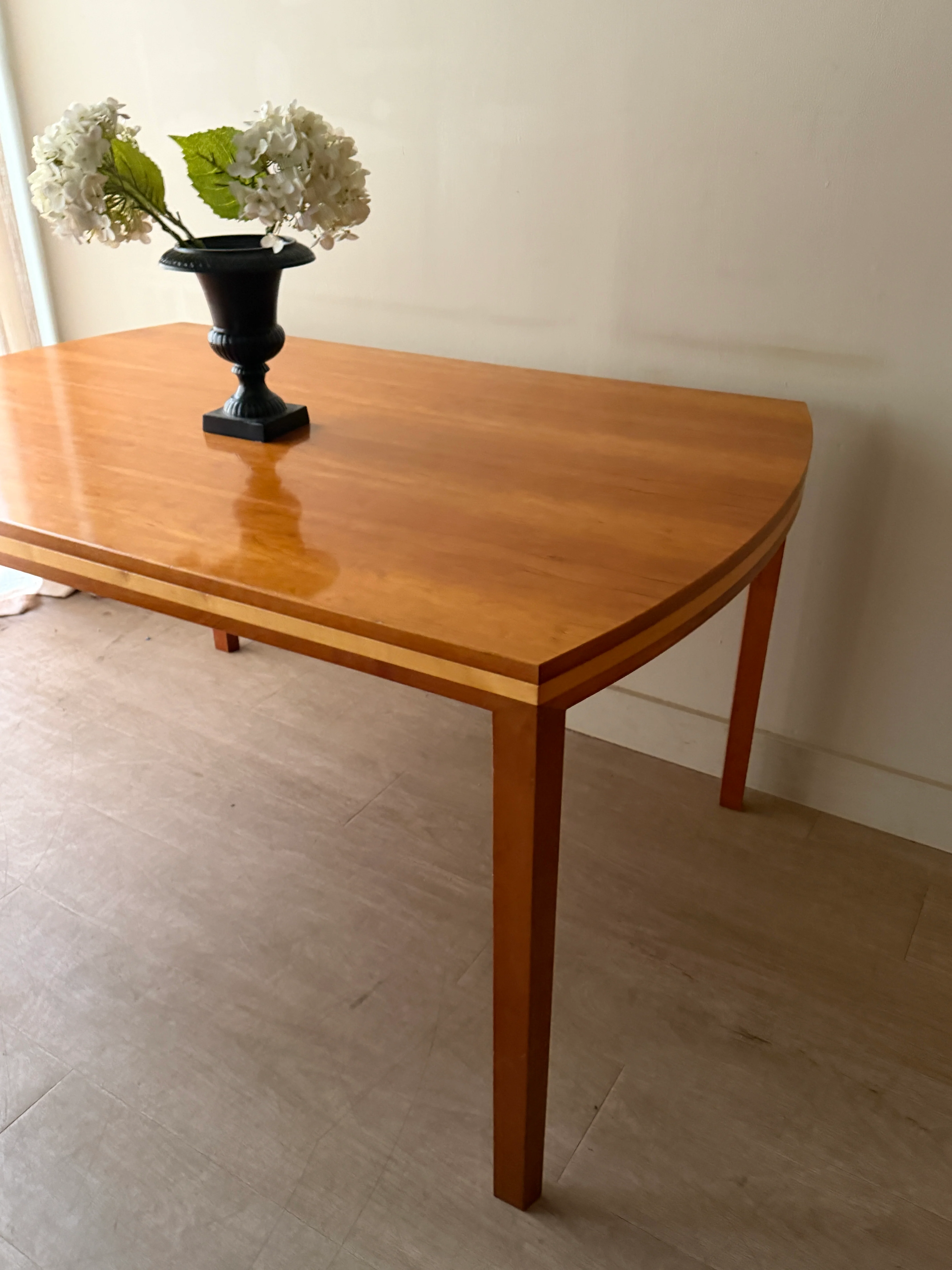 Danish maple dining table - Image 3