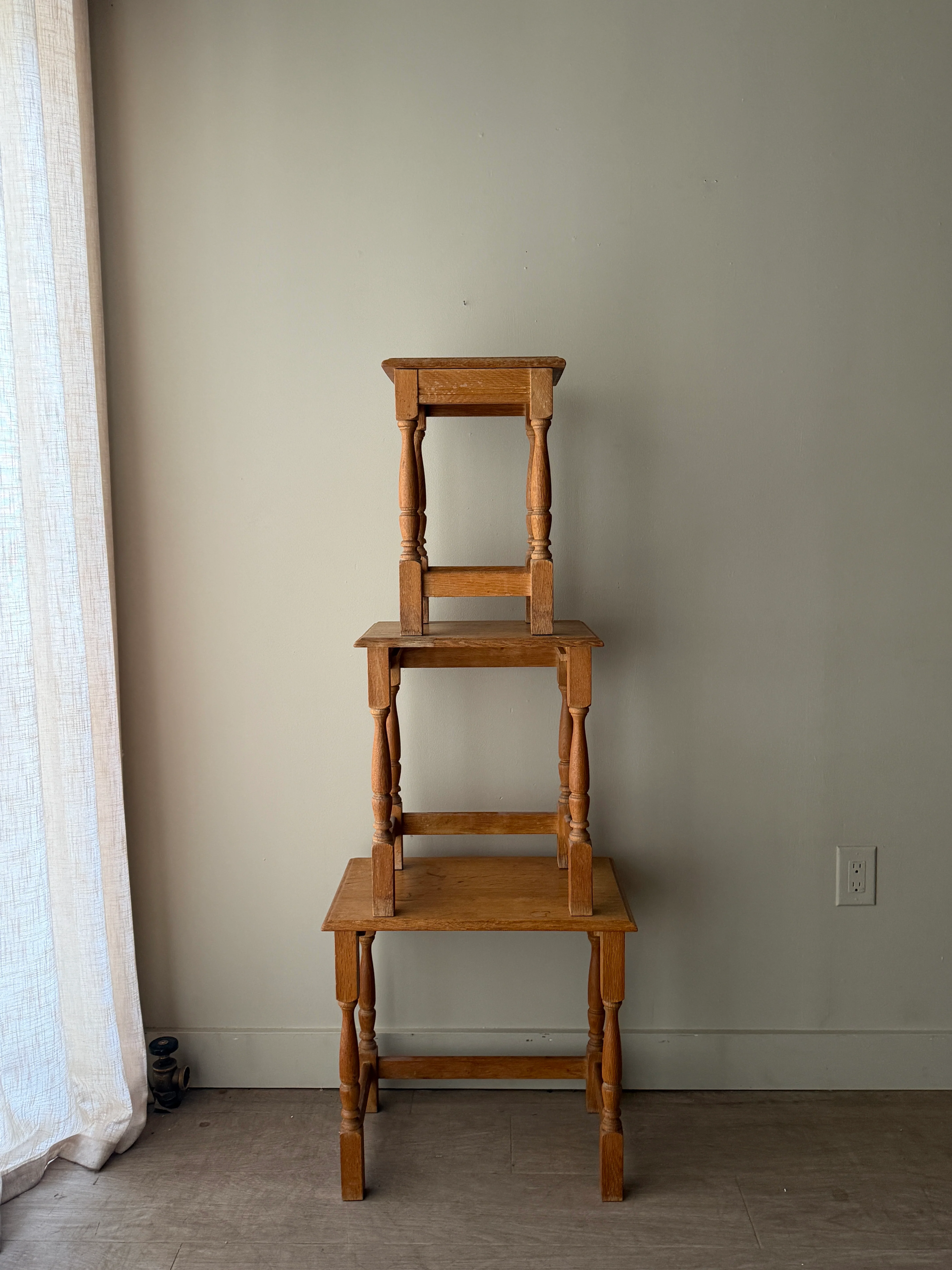 Danish oak nesting tables - Image 5