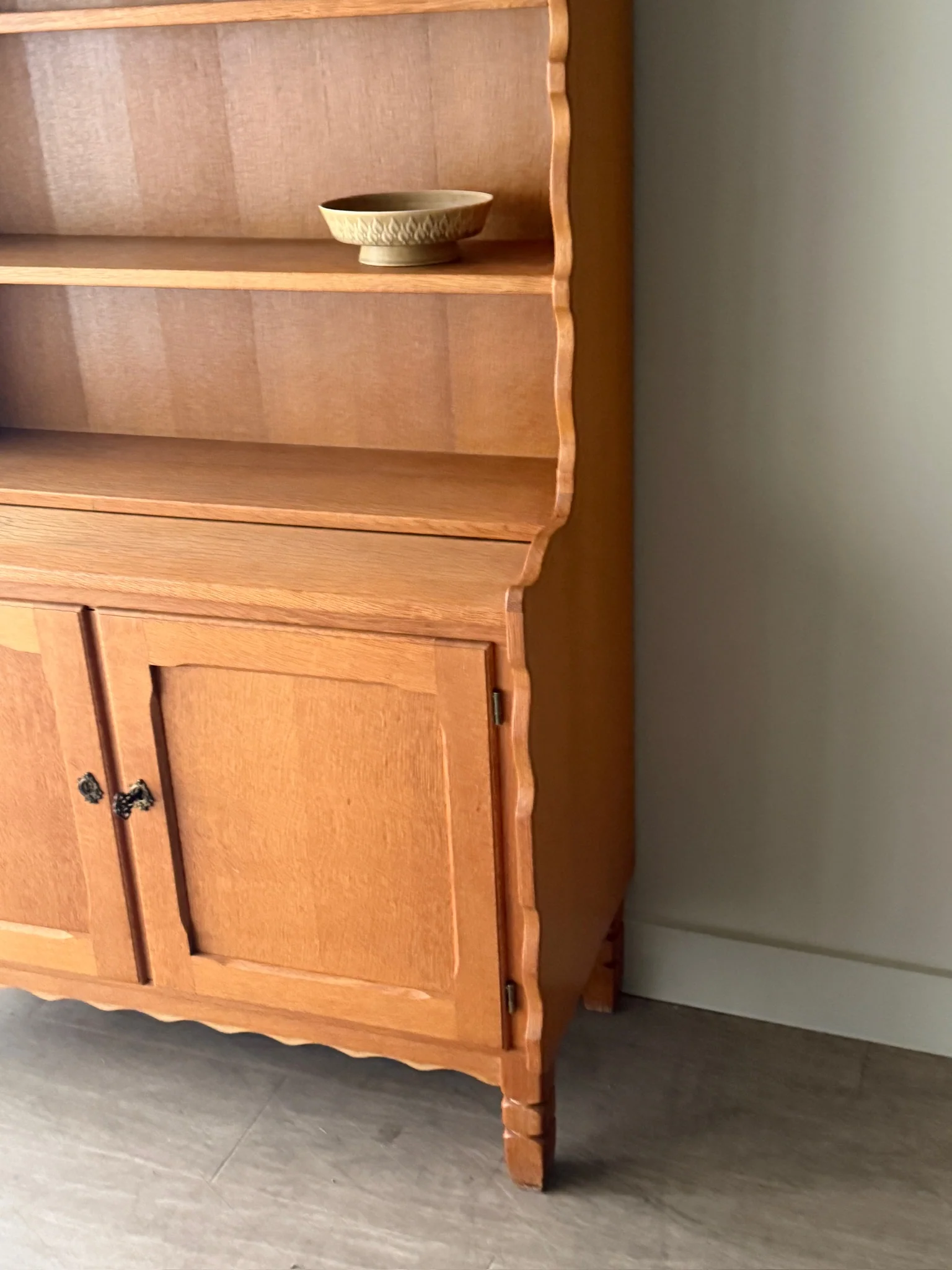Danish oak secretary hutch - Image 5