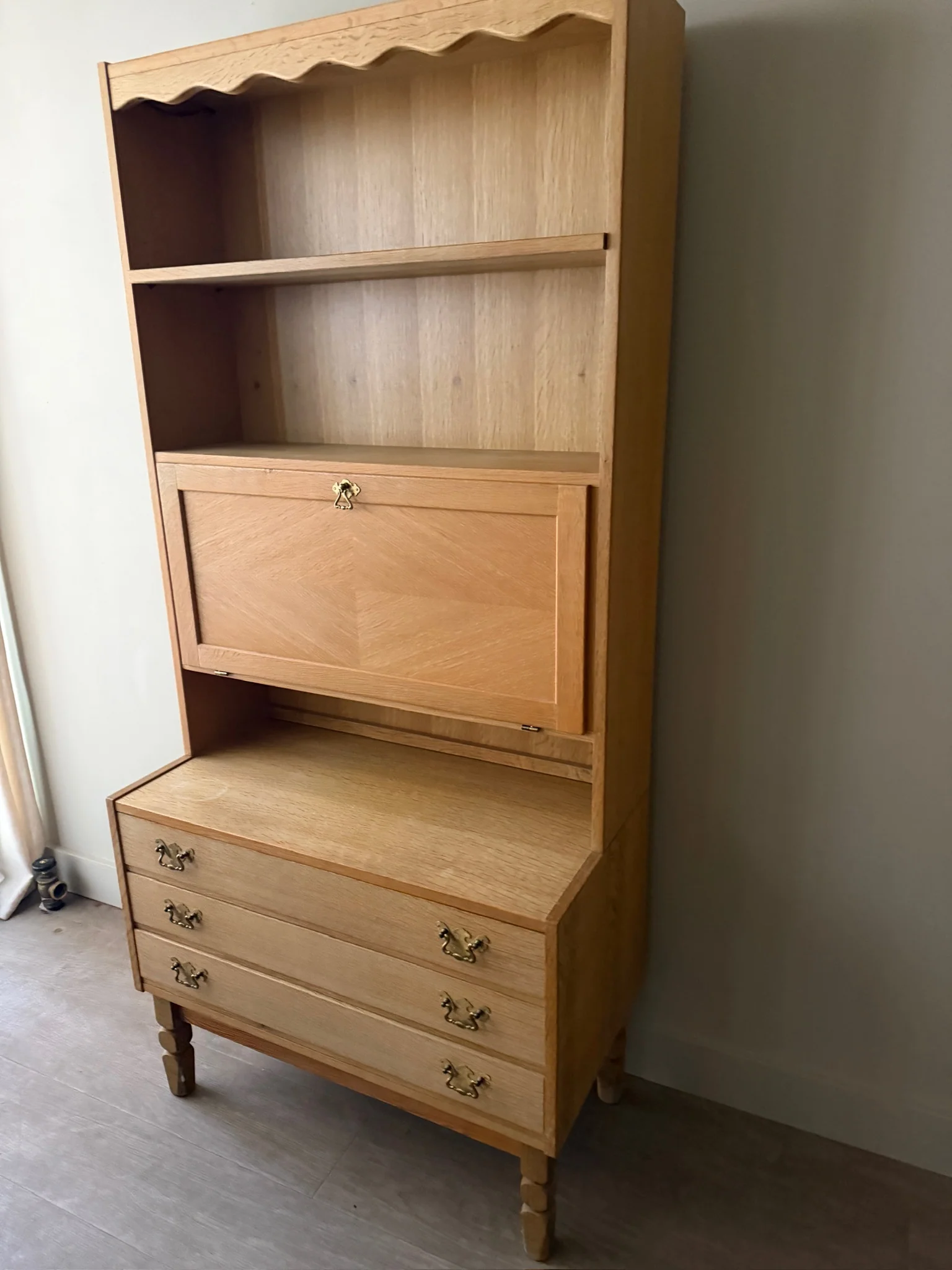 Danish oak secretary hutch - Image 3
