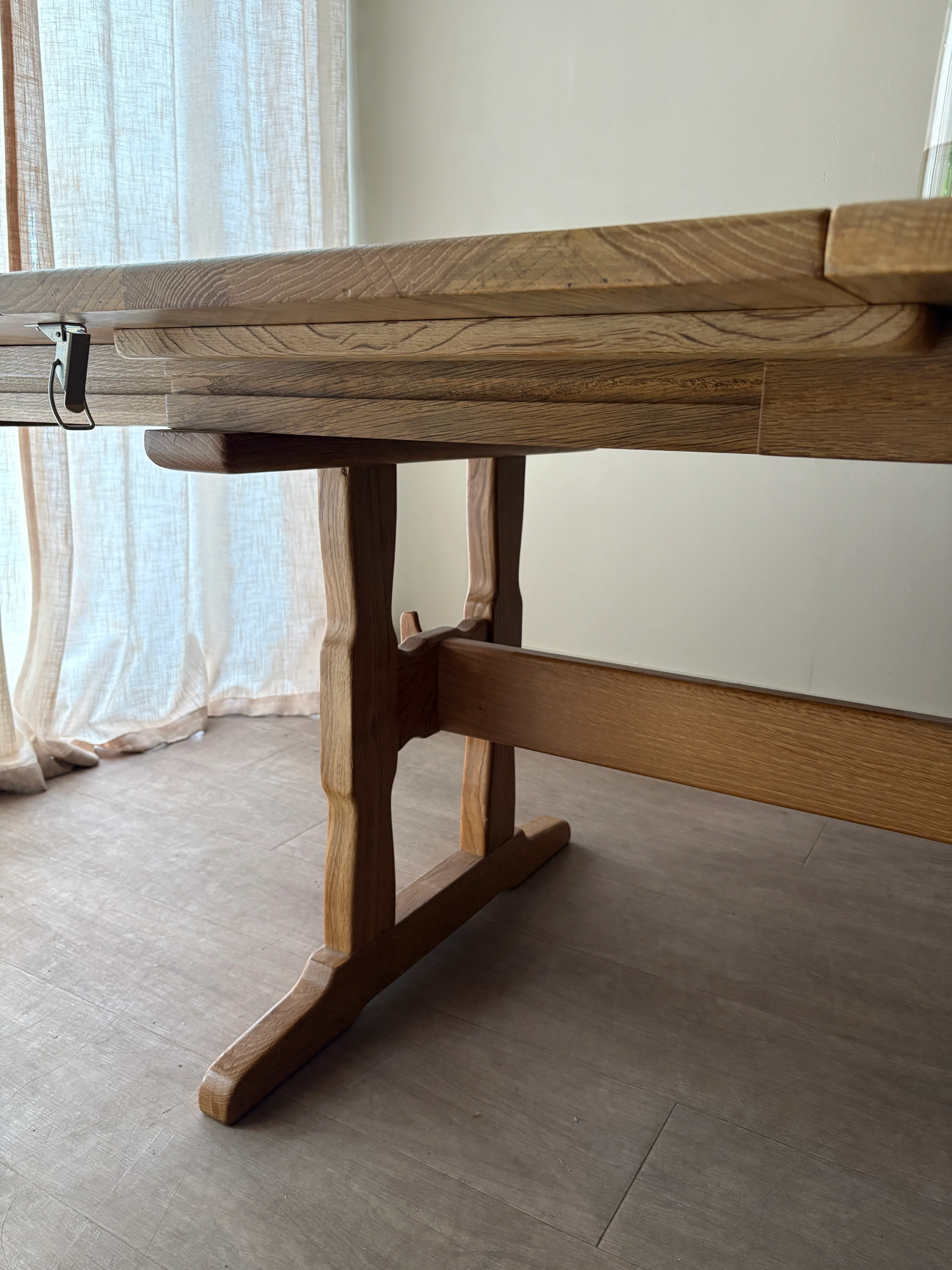 Danish oak trestle dining table with extensions - Image 10