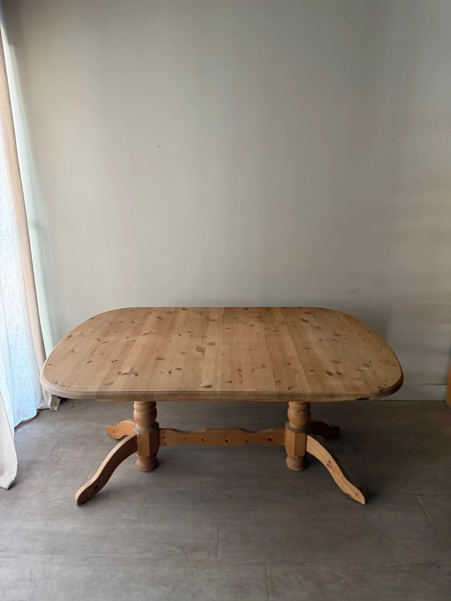 Danish pine dining table with extensions - Image 2