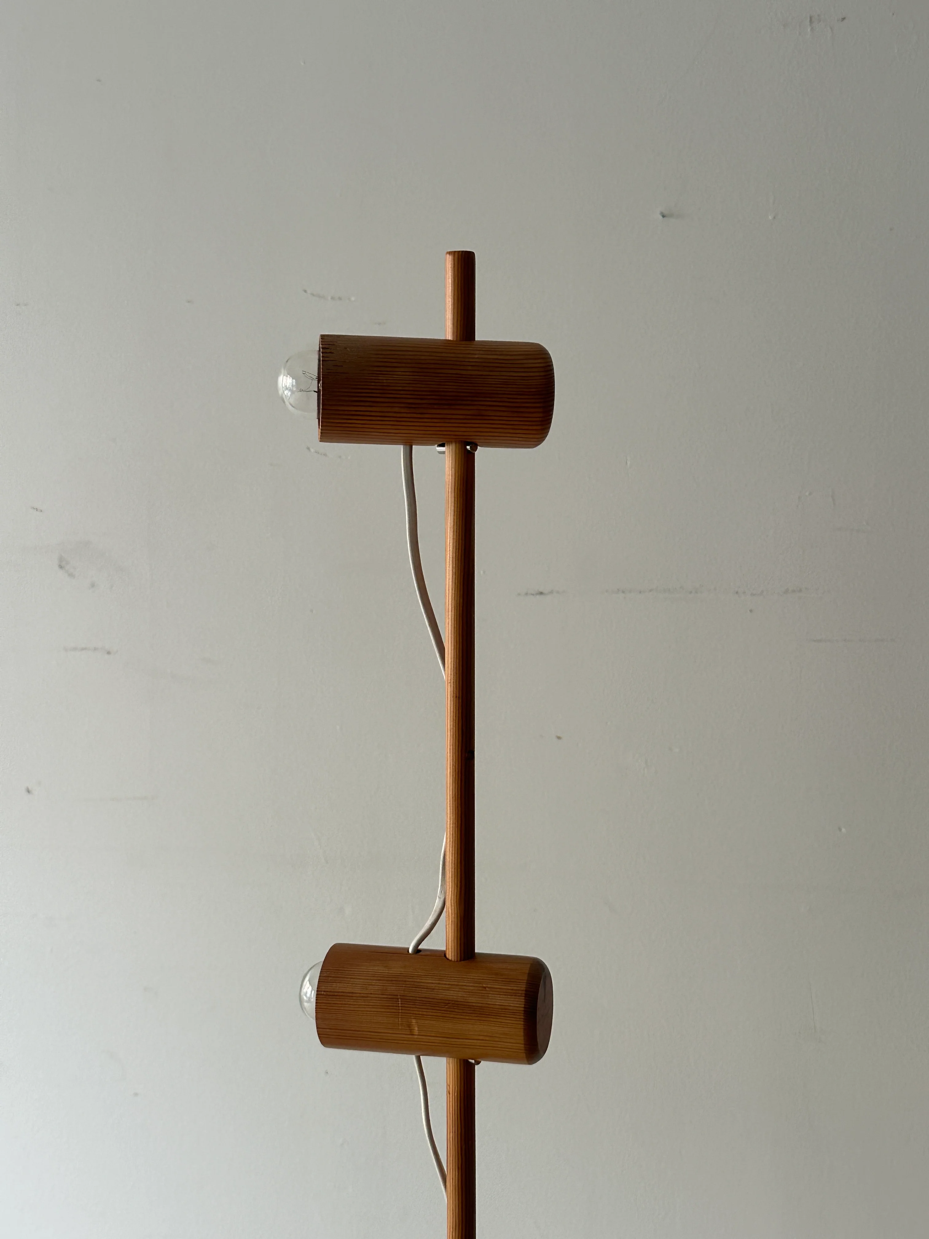 Danish pine floor lamp - Image 3