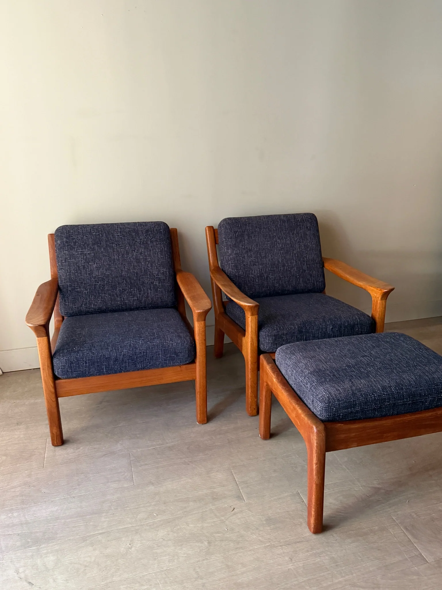 Danish teak armchair with ottoman (right) - Image 2