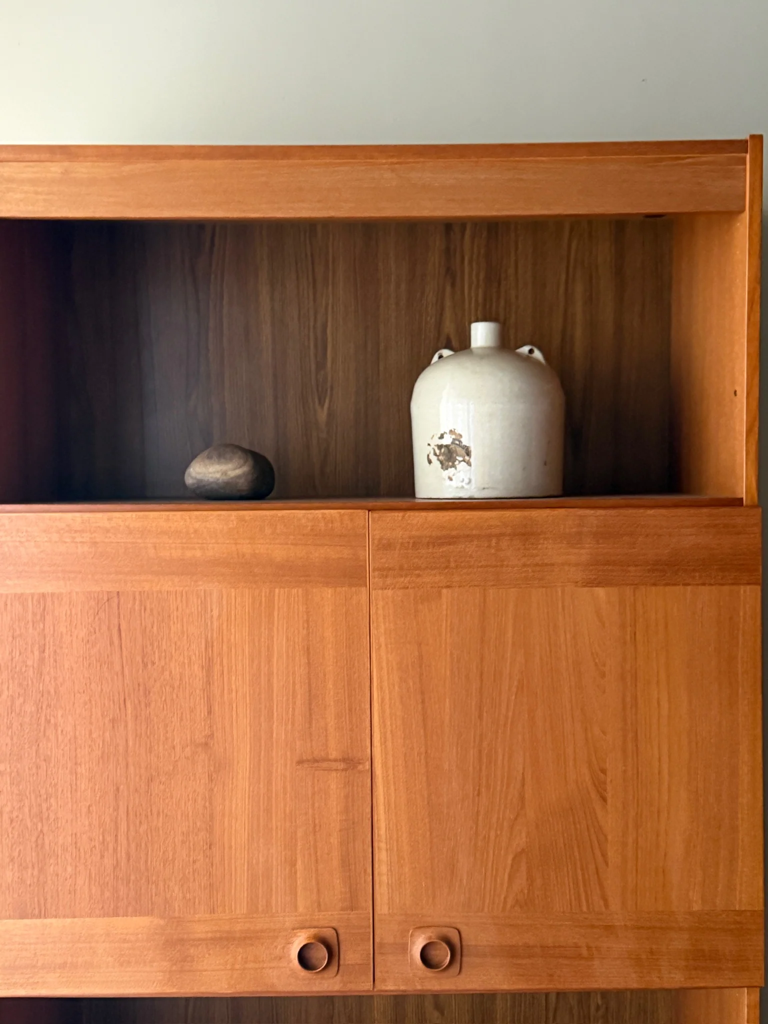Danish teak bookcase with doors - Image 2