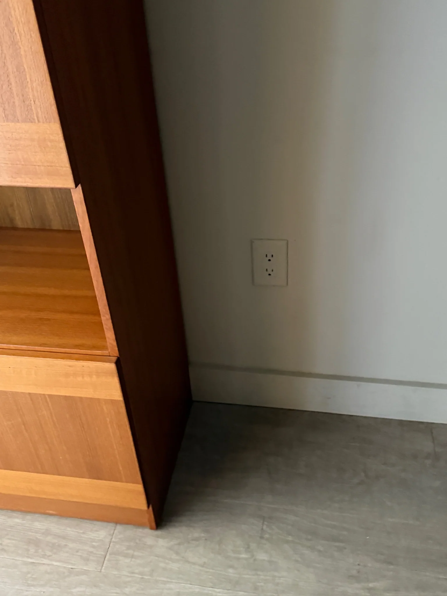 Danish teak bookcase with doors - Image 5
