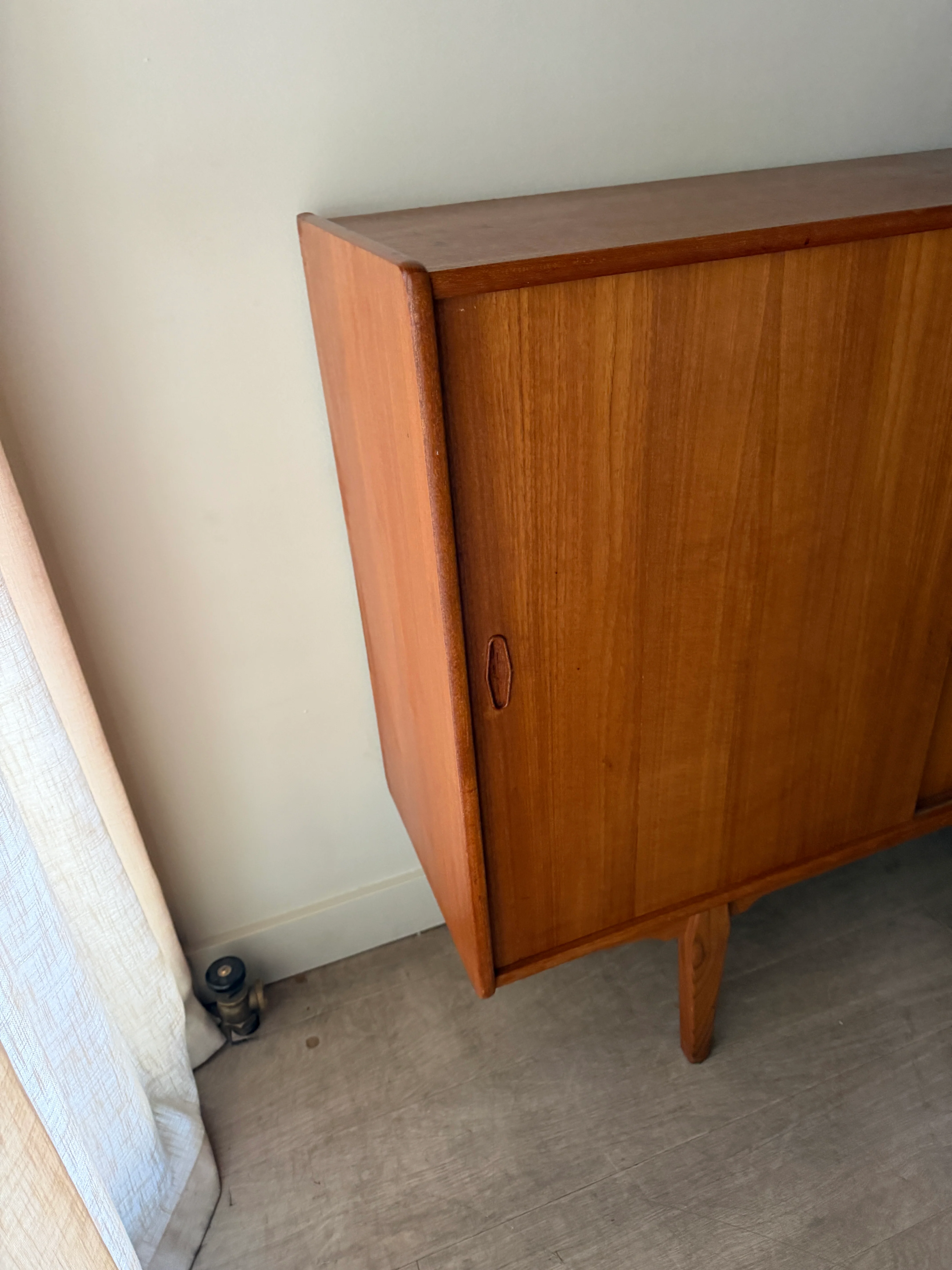 Danish teak sideboard - Image 3