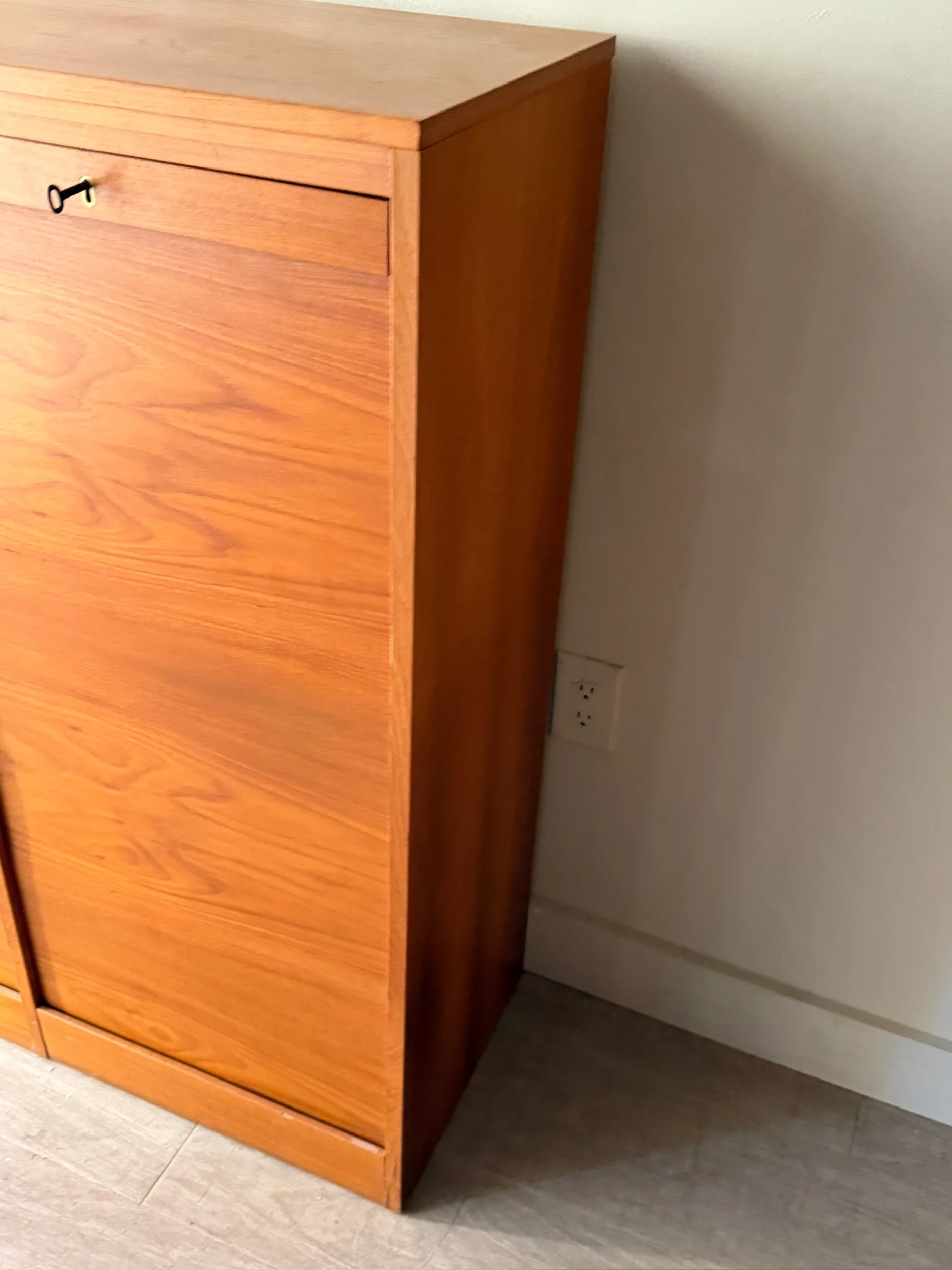 Danish teak tambour door filing cabinet - Image 3