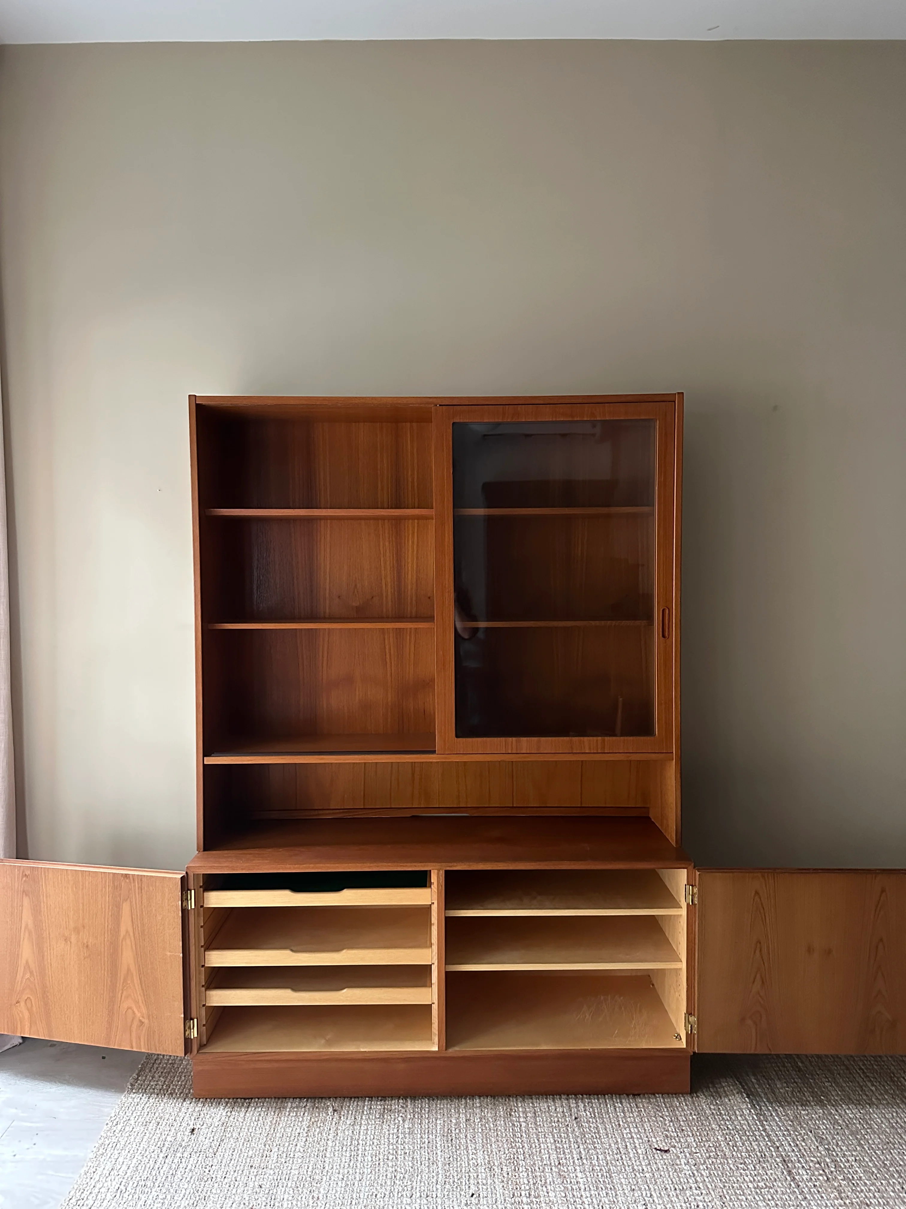 Danish teak two piece hutch - Image 5
