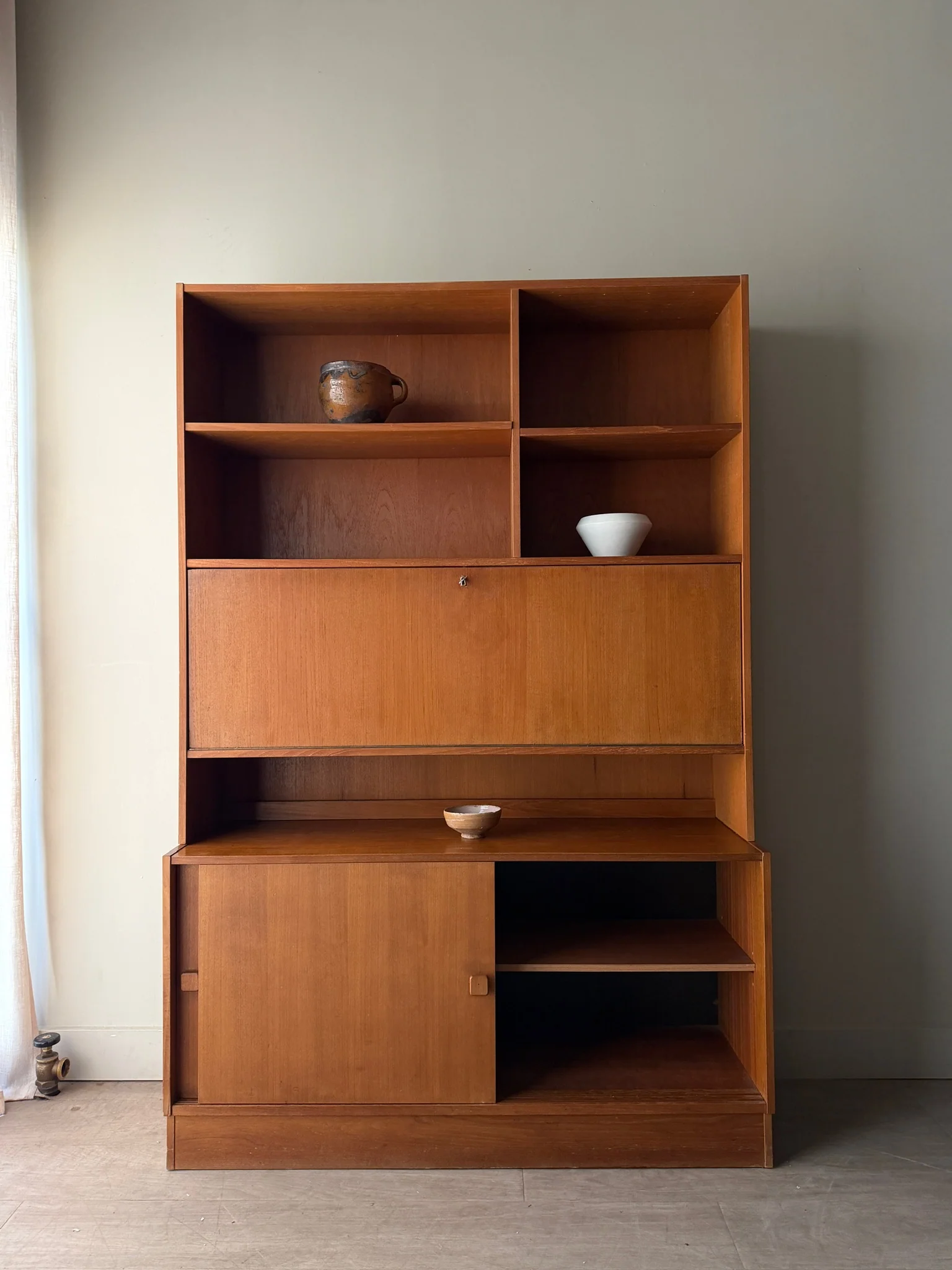Danish teak two piece hutch - Image 5