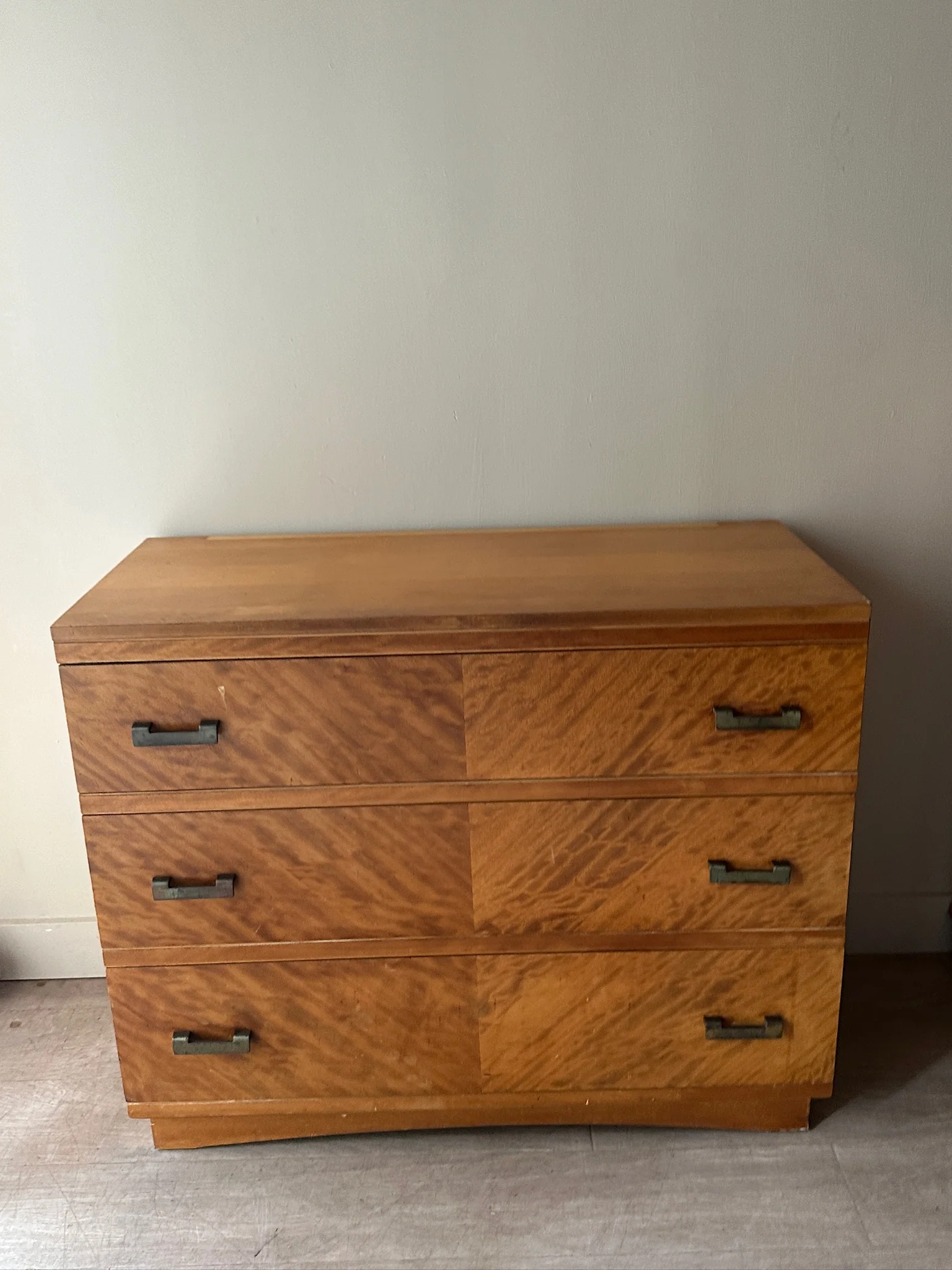 Deco maple dresser - Image 2