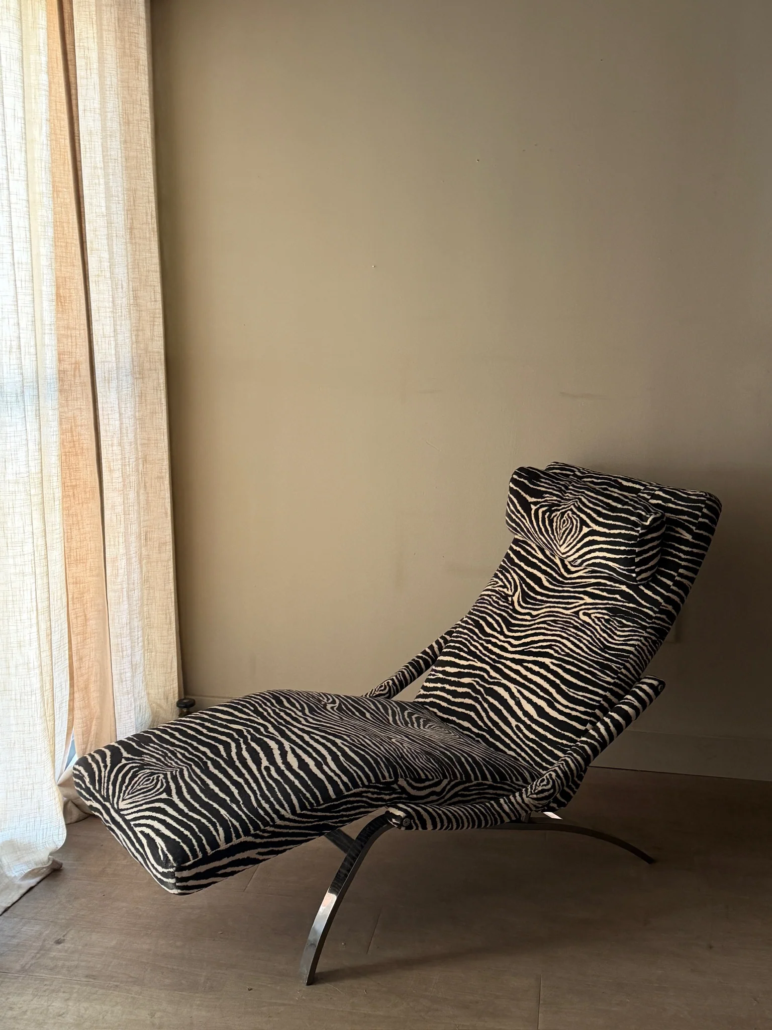 Design Institute of America zebra chaise lounge